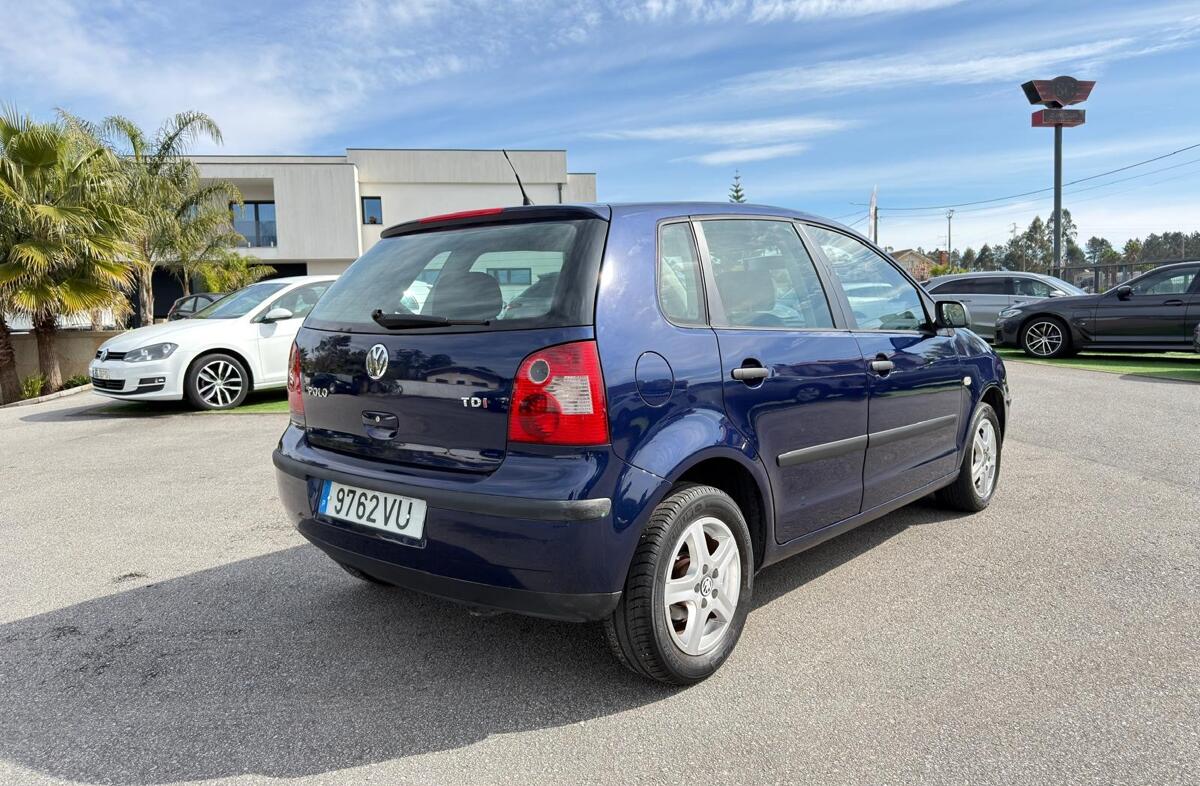 VOLKSWAGEN Polo 1.4 TDi Confortline AC