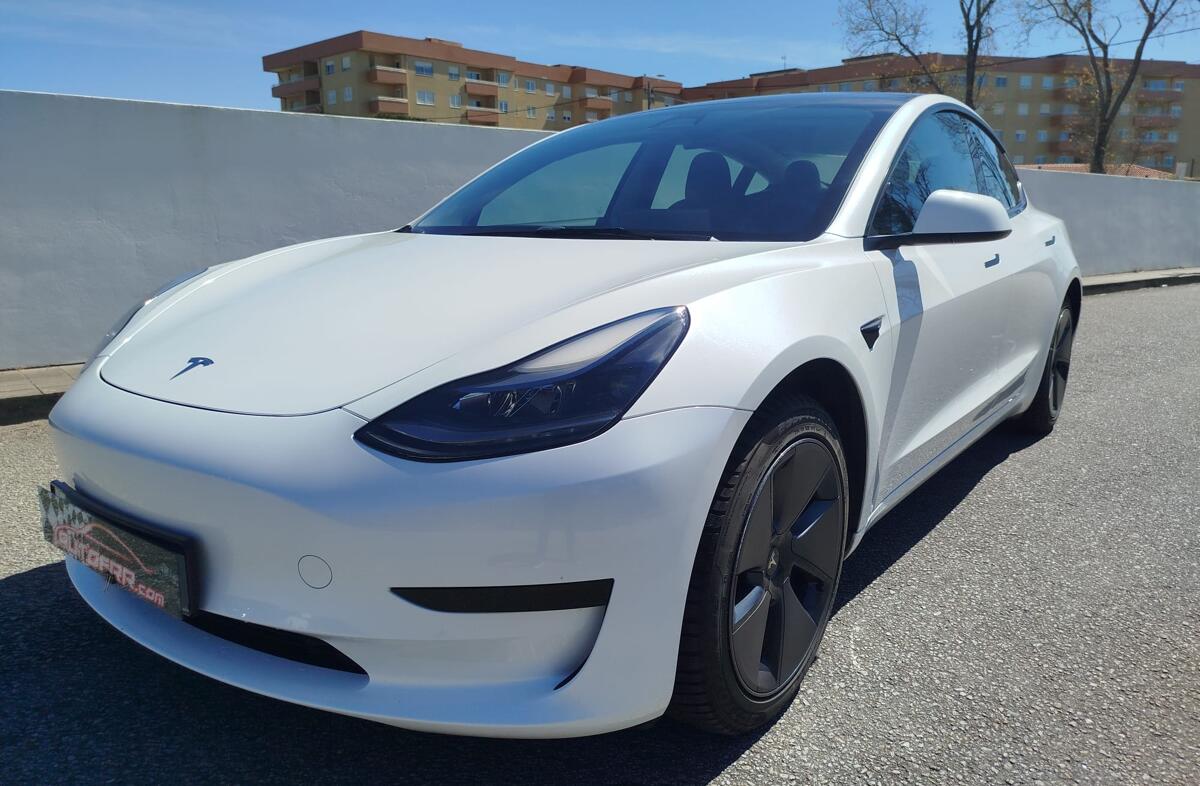 TESLA Model 3 Tração Traseira Premium