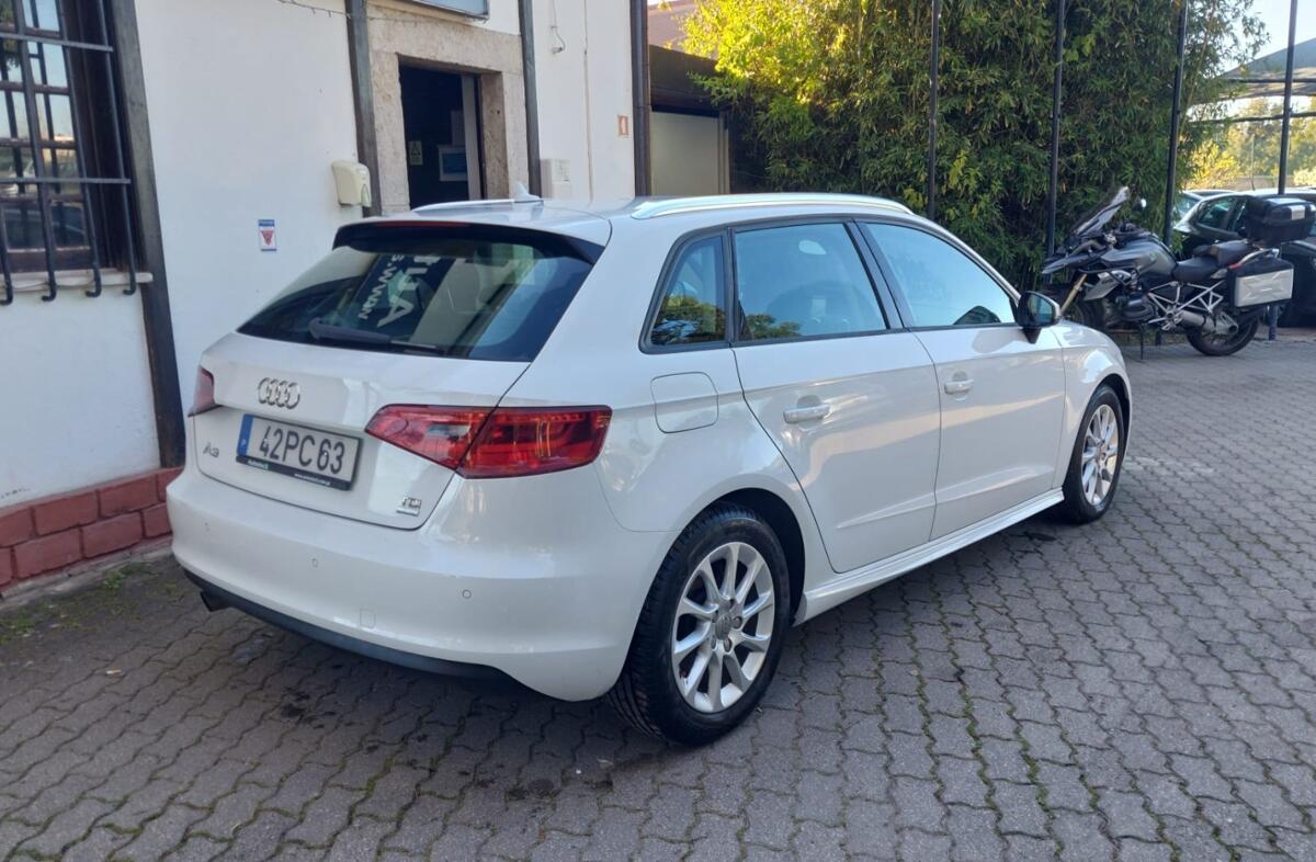 AUDI A3 1.6 TDi Advance Ultra