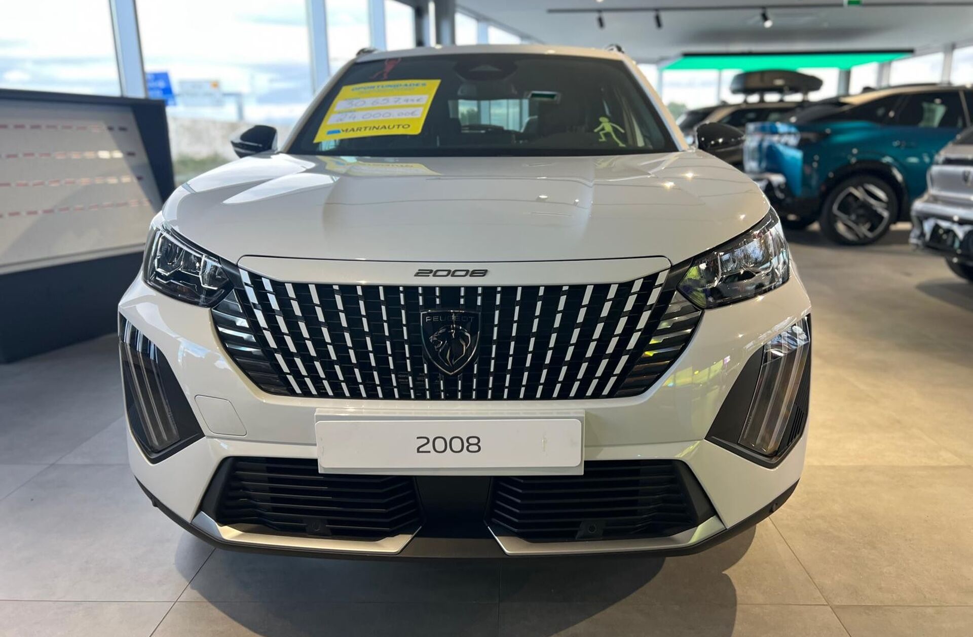 PEUGEOT 2008 1.2 PureTech Allure