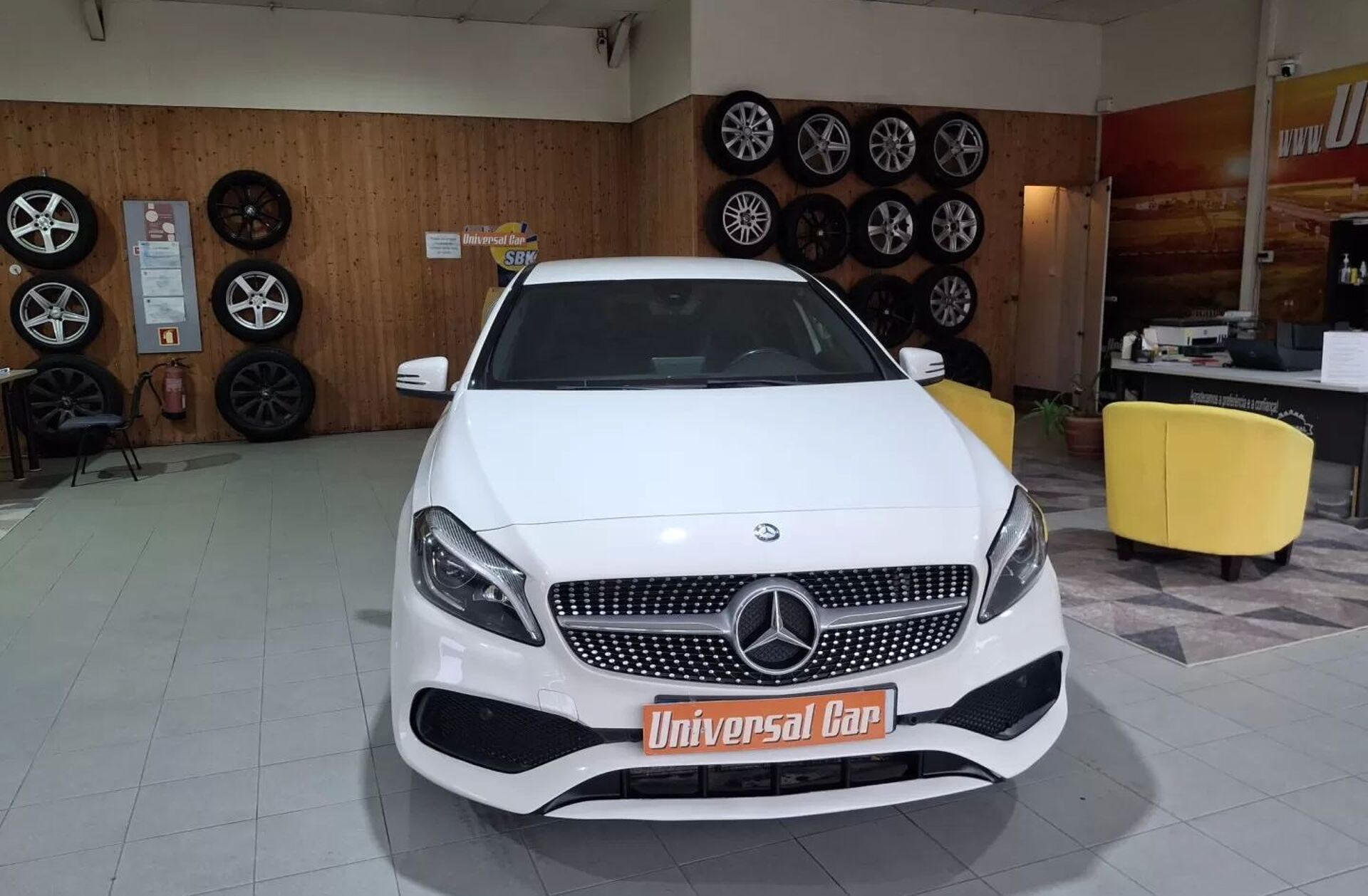 MERCEDES Classe A A 180 d AMG Line