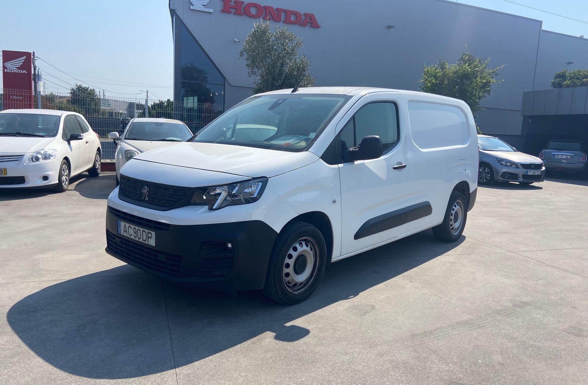 PEUGEOT Partner 1.5 BlueHDi Asp.Lon.EAT8