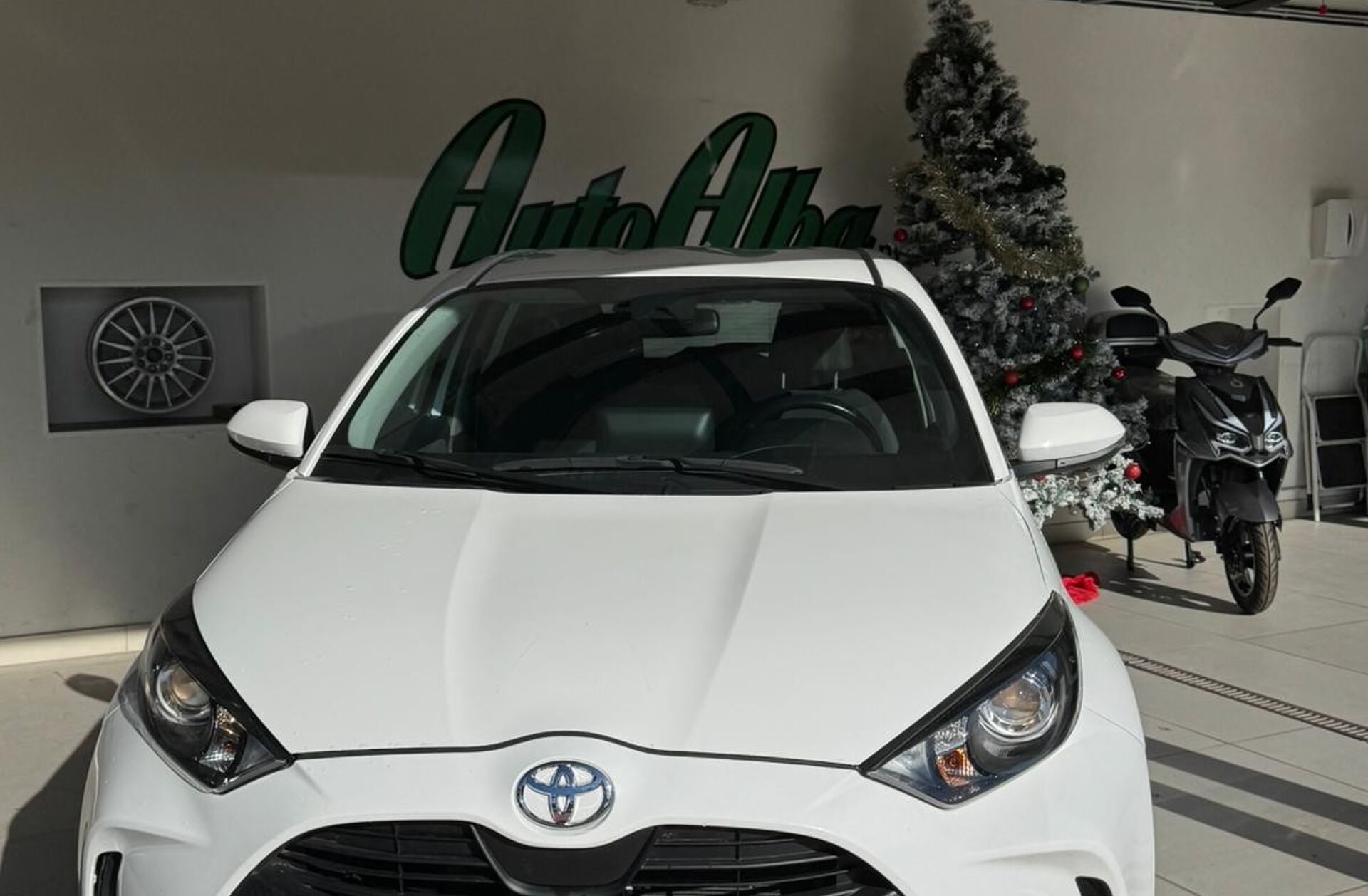 TOYOTA Yaris 1.0 VVT-i Comfort