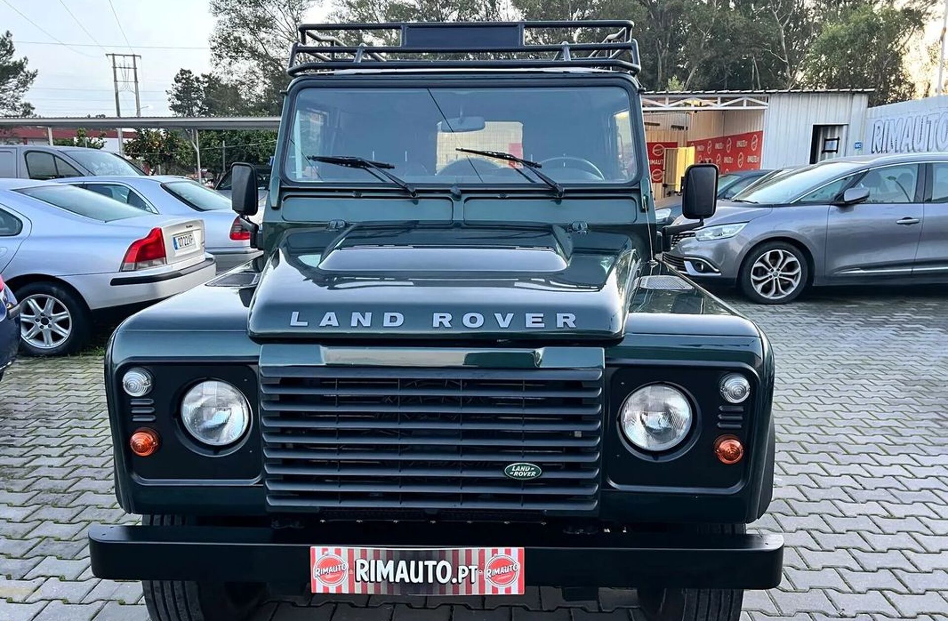 LAND ROVER Defender 110 PU 2.4 CRD E