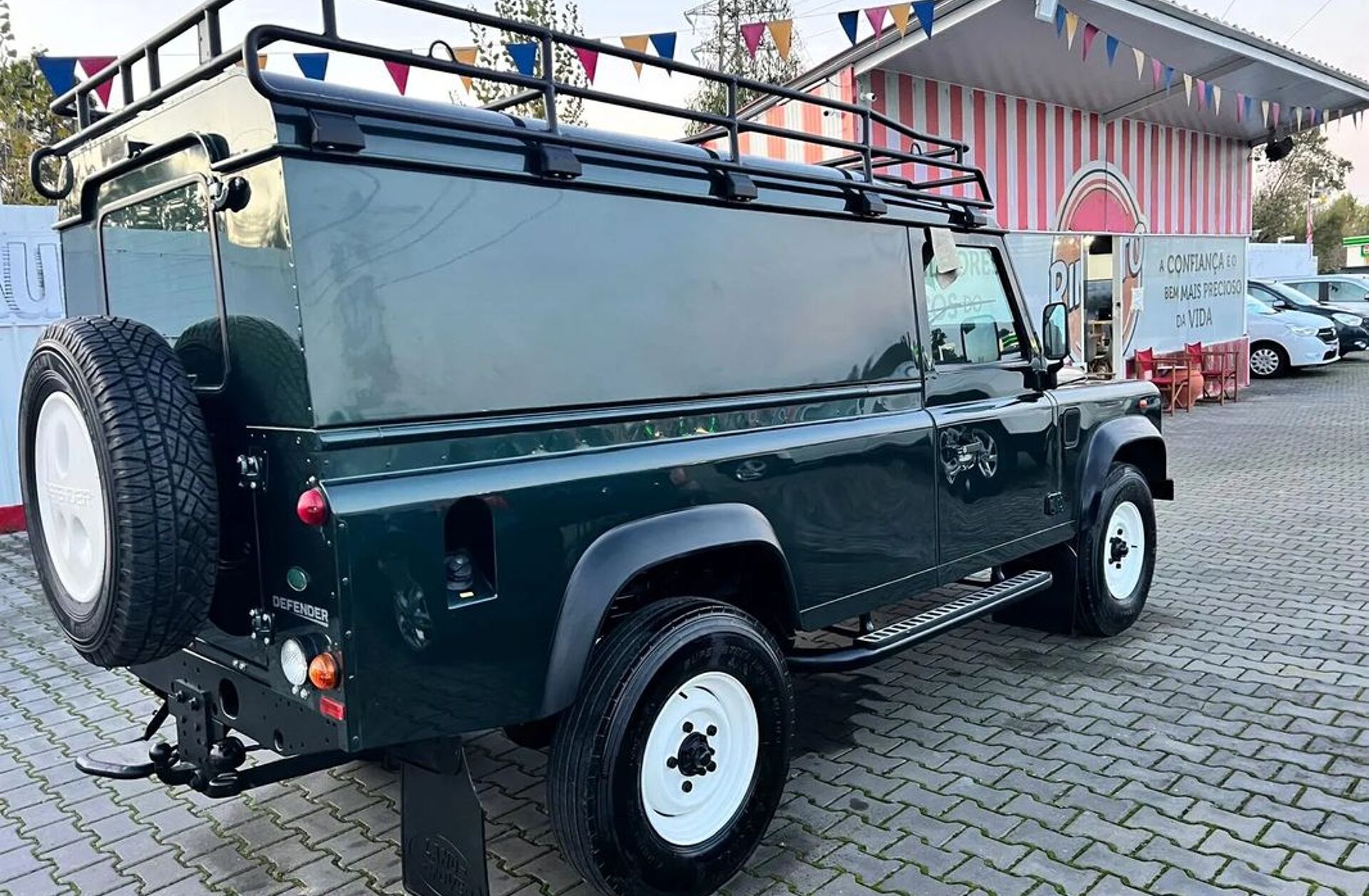 LAND ROVER Defender 110 PU 2.4 CRD E