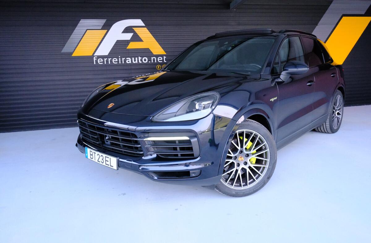 PORSCHE Cayenne E-Hybrid