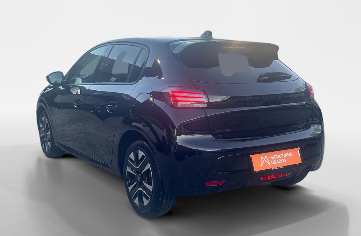 PEUGEOT 208 1.2 Hybrid Allure e-DCS6