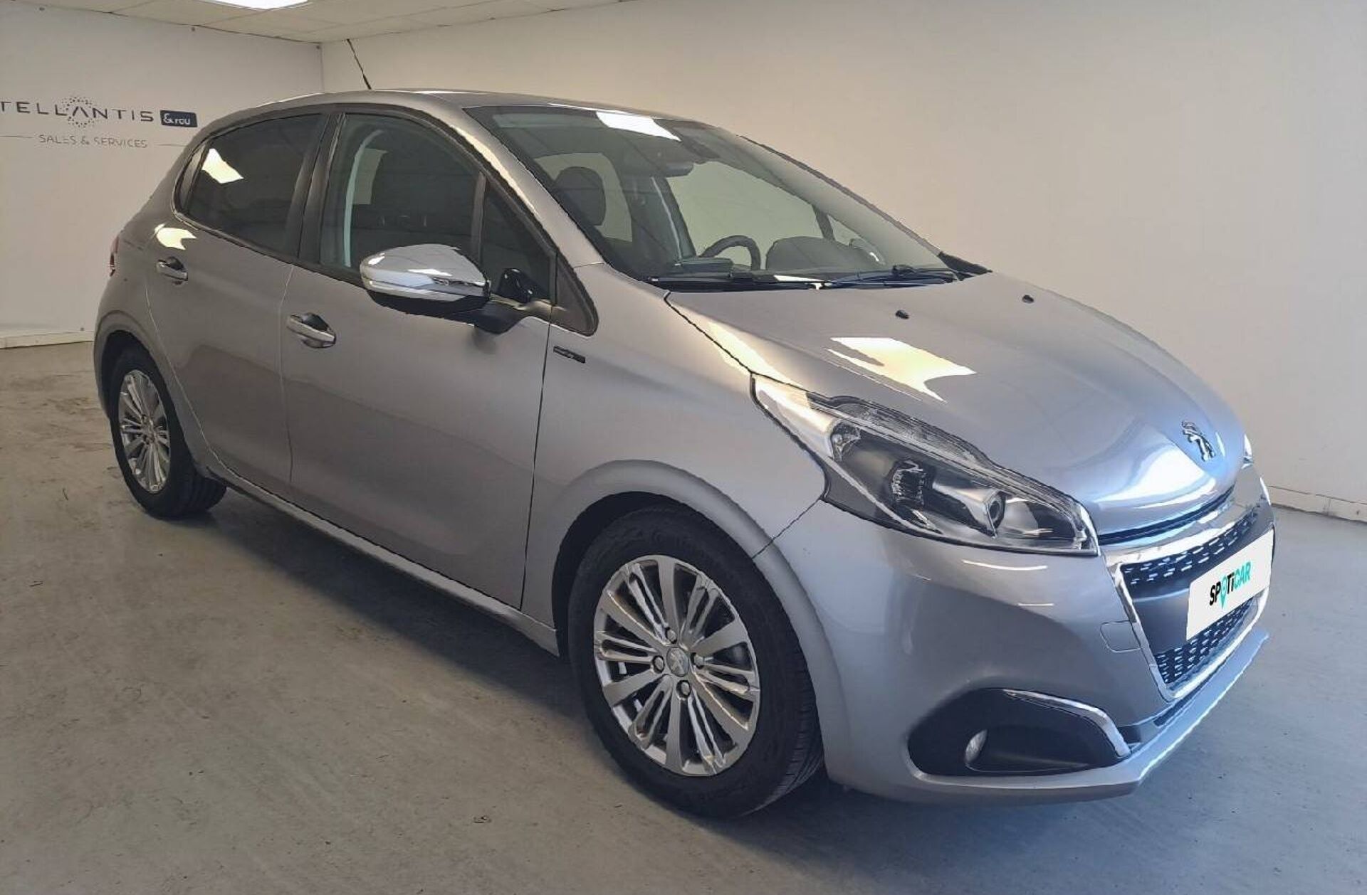 PEUGEOT 208 1.5 BlueHDi Signature