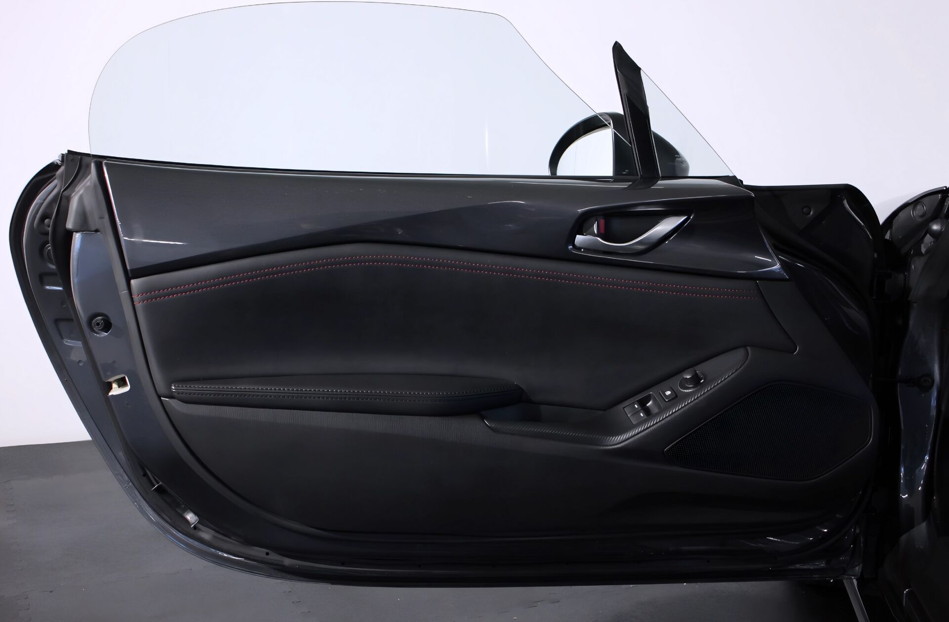 MAZDA MX-5 MZR 1.5 Sky.Excellence Navi