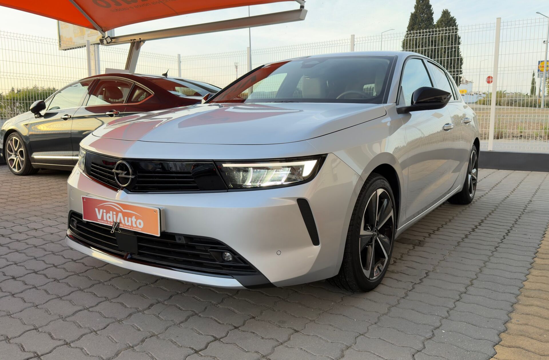 OPEL Astra 1.2 T Elegance