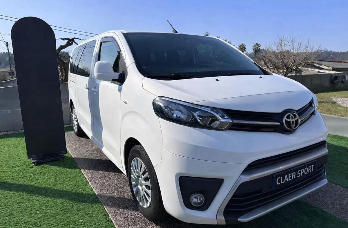 TOYOTA Proace Verso Proace 1.6 D-4D L1 1.0T Exclusive 9L