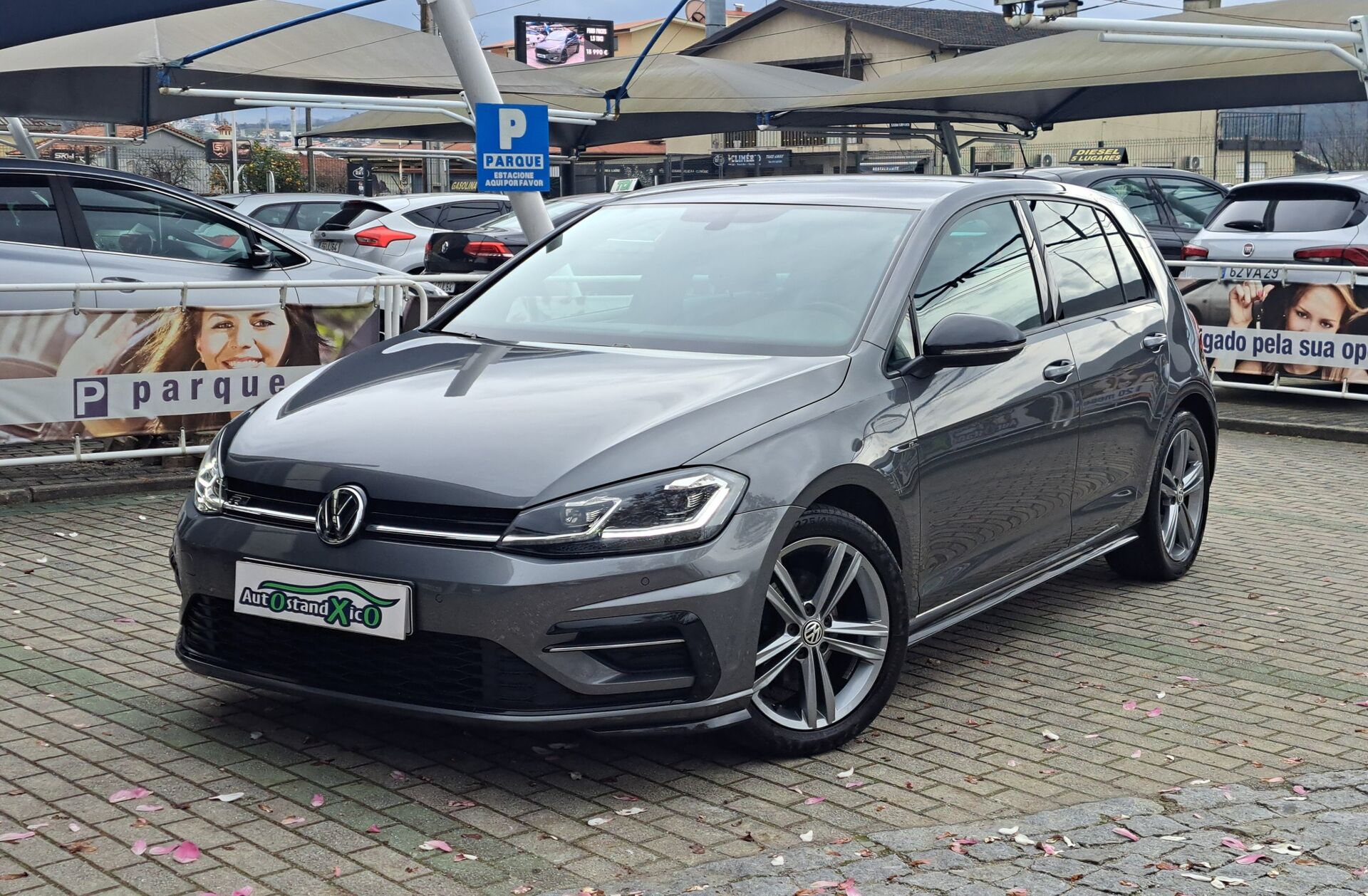 VOLKSWAGEN Golf 1.0 TSI R-Line