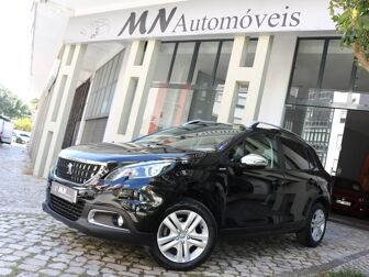 PEUGEOT 2008 1.2 PureTech Style