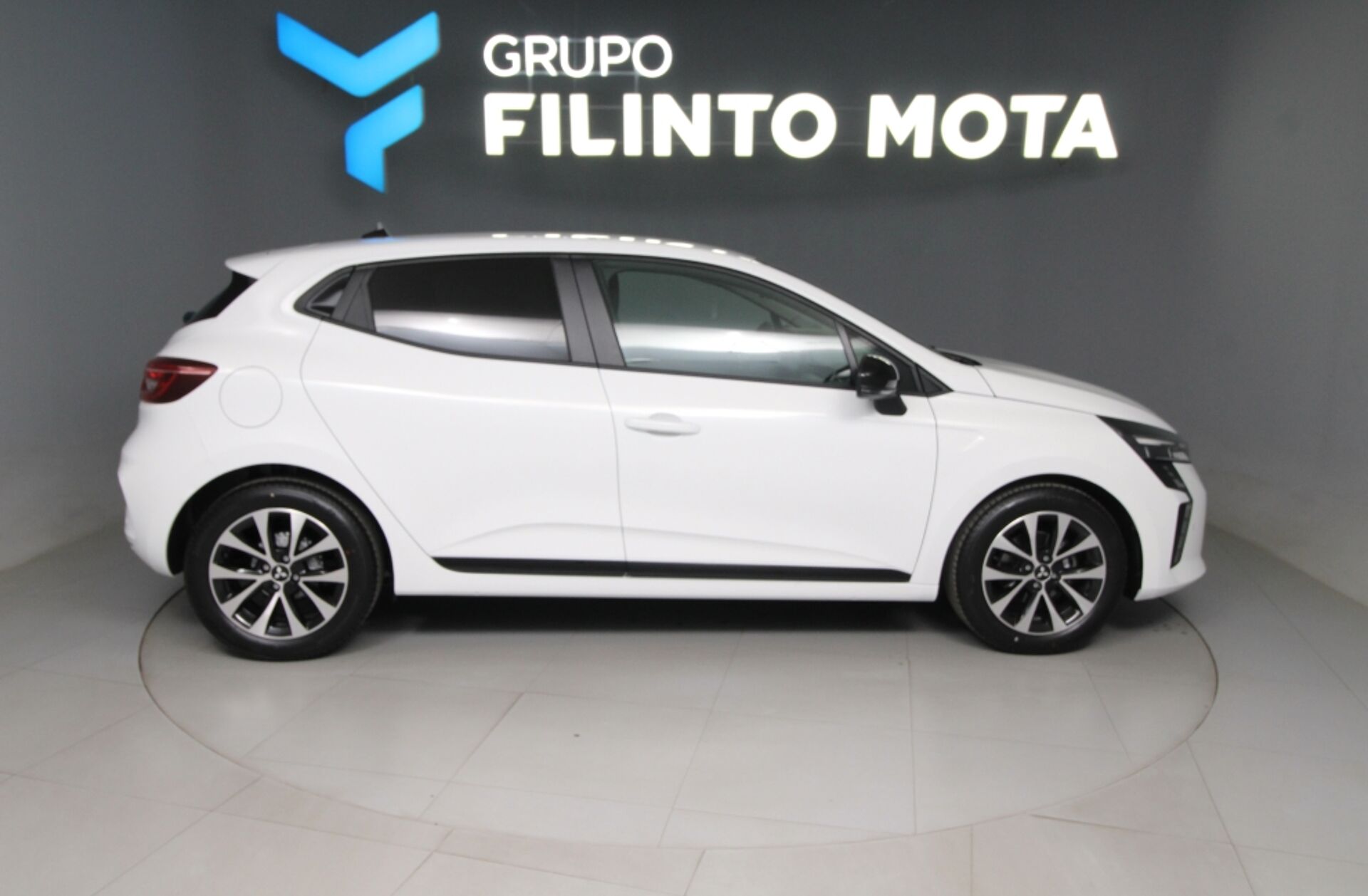 MITSUBISHI Colt 1.0 MPI-T Kaiteki Bi-Fuel