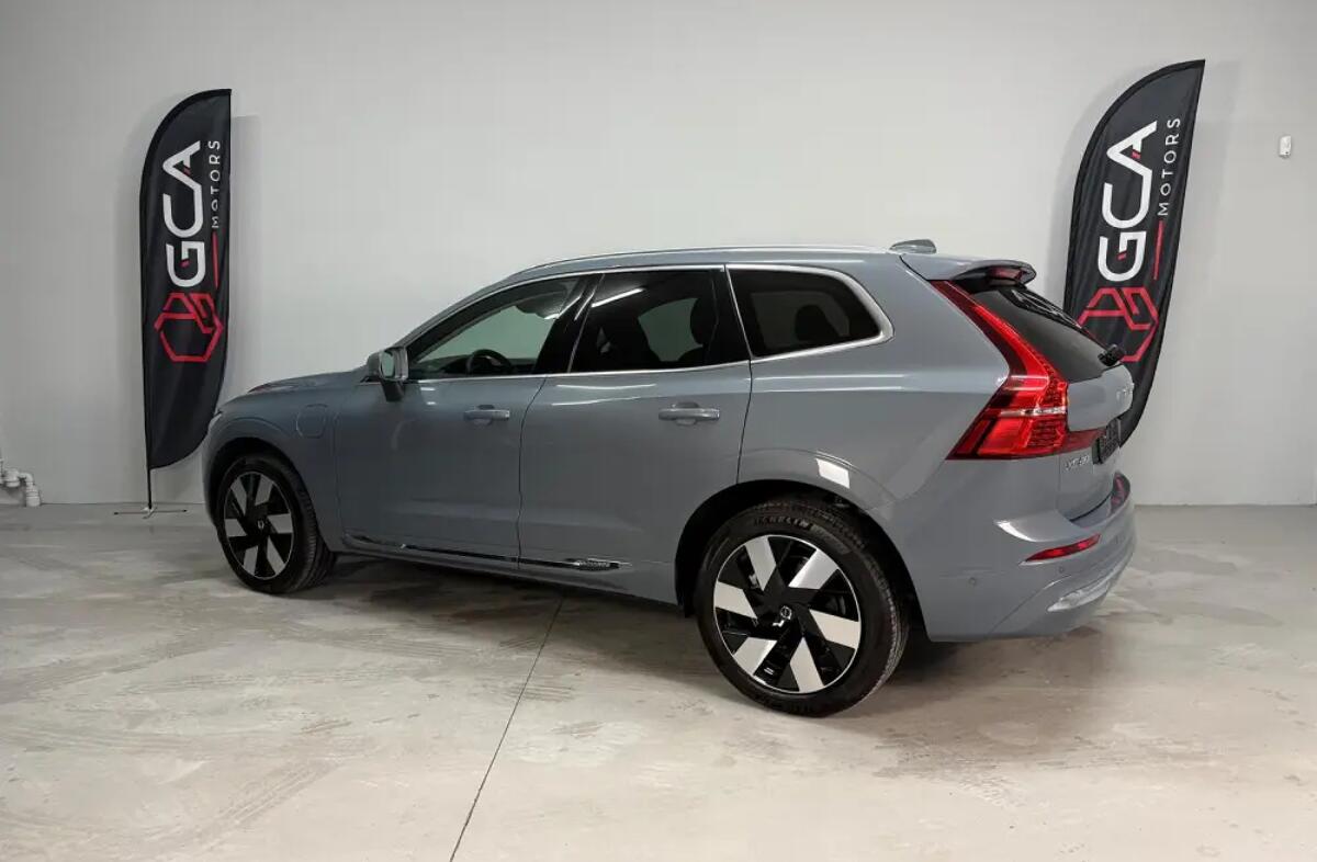 VOLVO XC60 2.0 T8 PHEV Plus Bright AWD