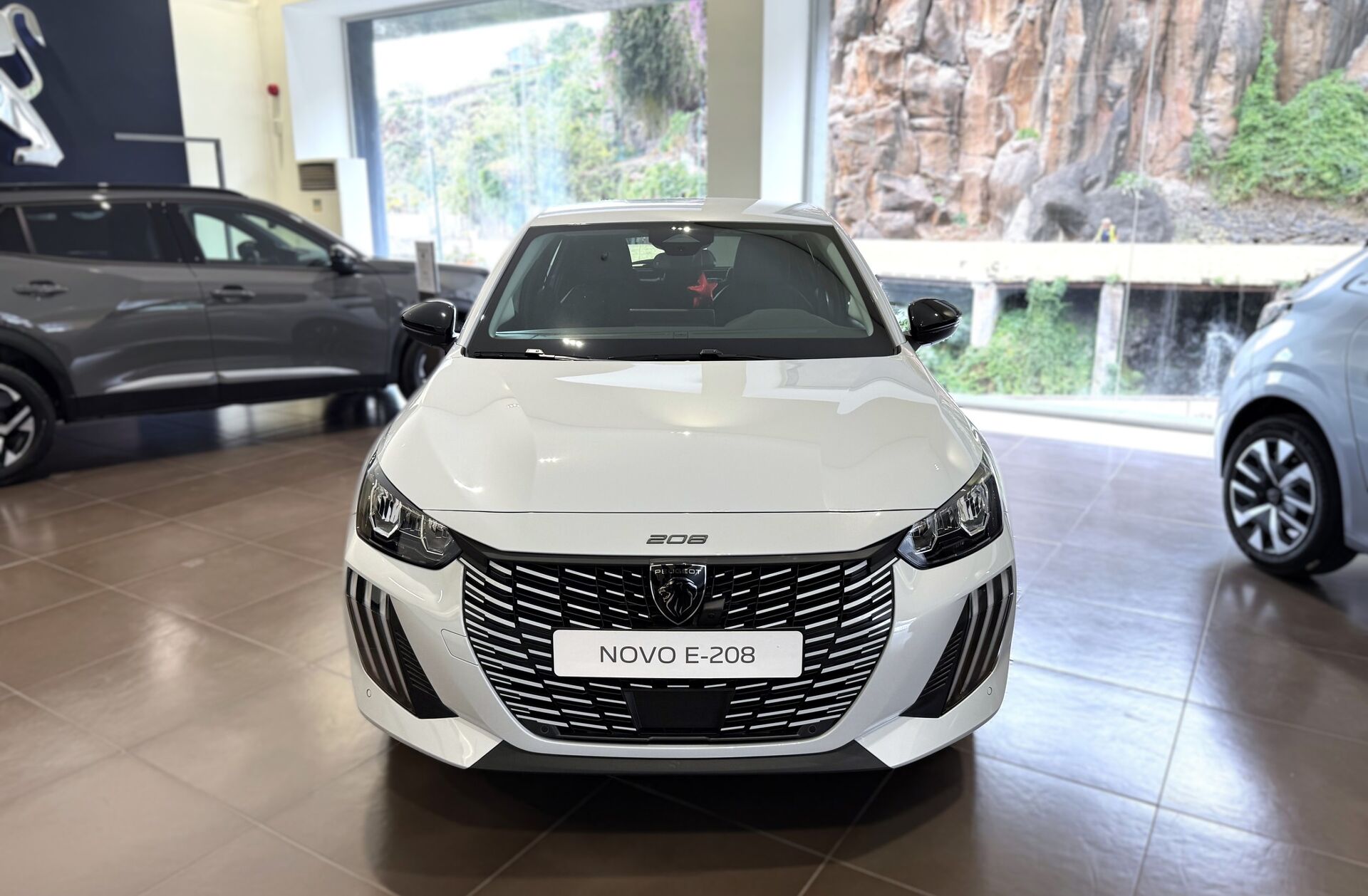 PEUGEOT 208 e- 51 kWh GT