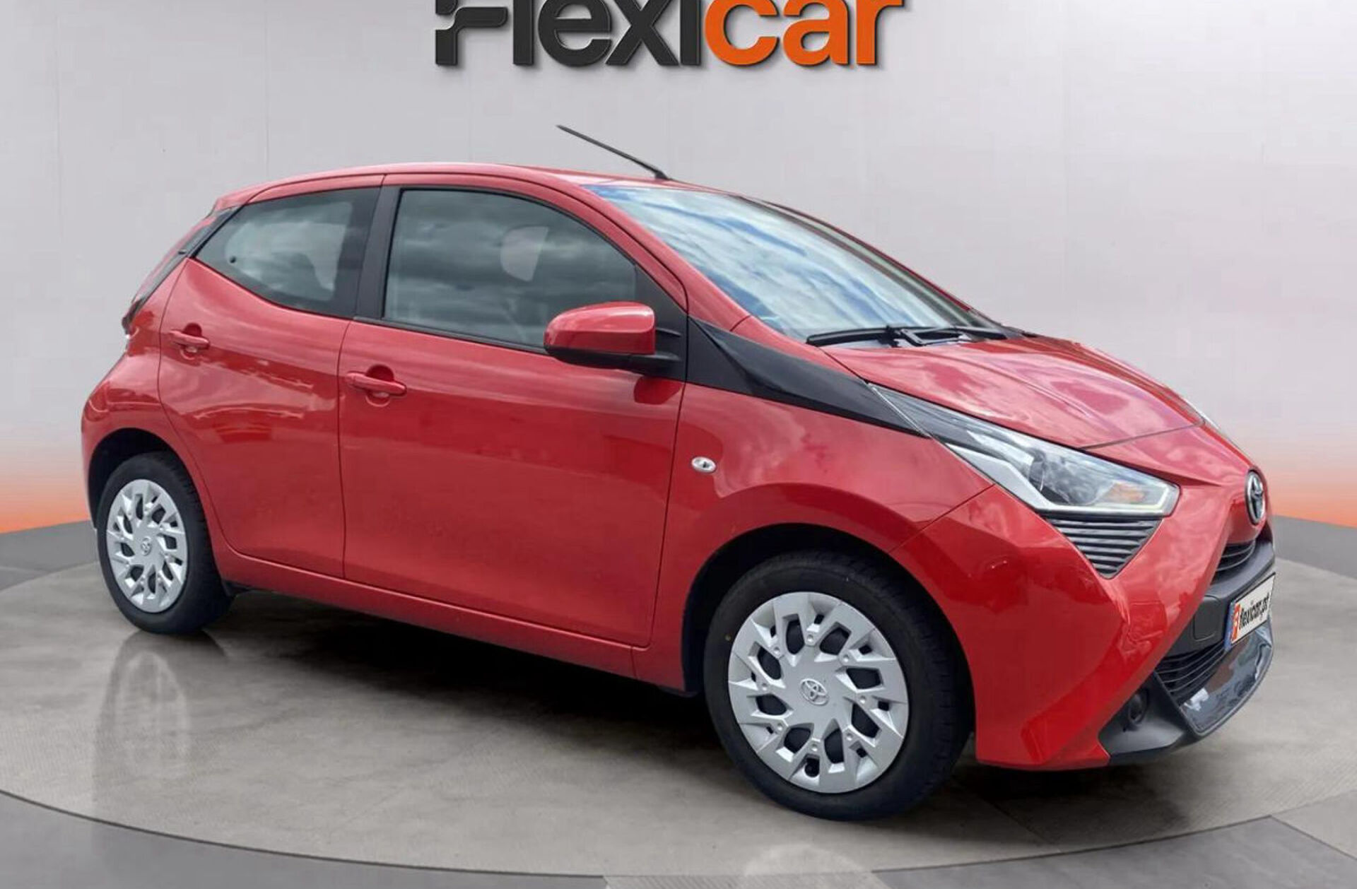 TOYOTA Aygo 1.0 X-Play+X-Touch