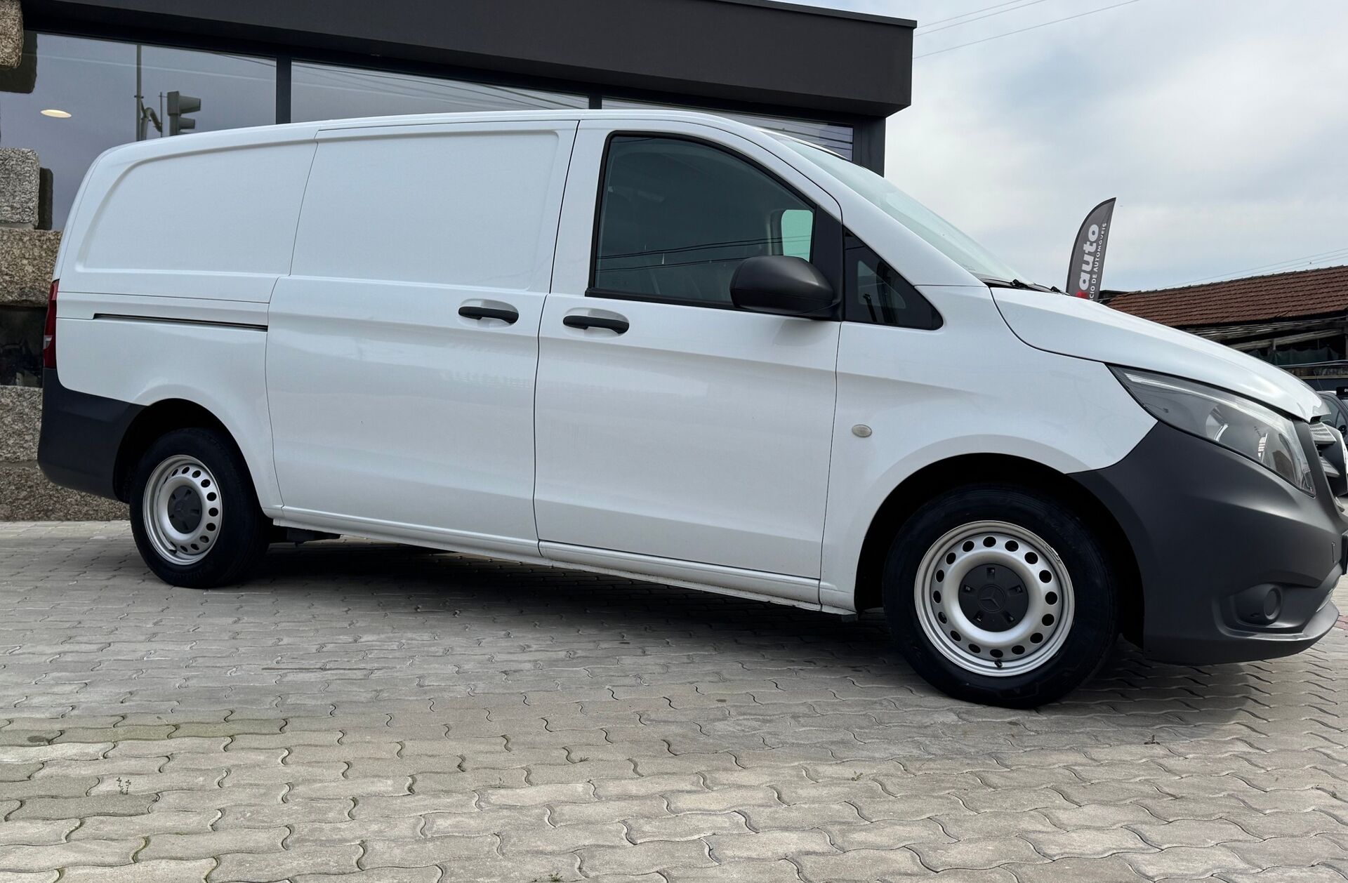 MERCEDES Vito 111 CDi/32
