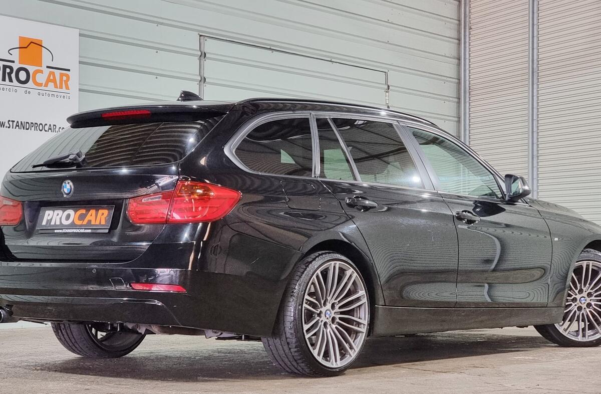 BMW Serie-3 318 d Touring Auto