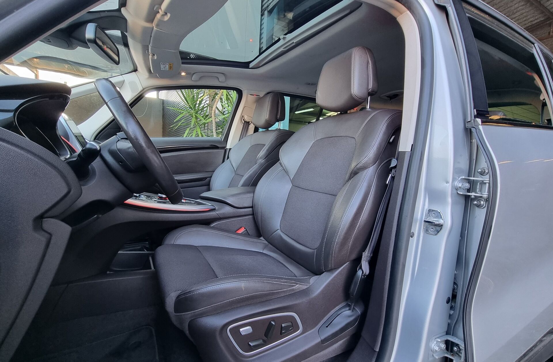 RENAULT Espace 1.6 dCi Zen EDC