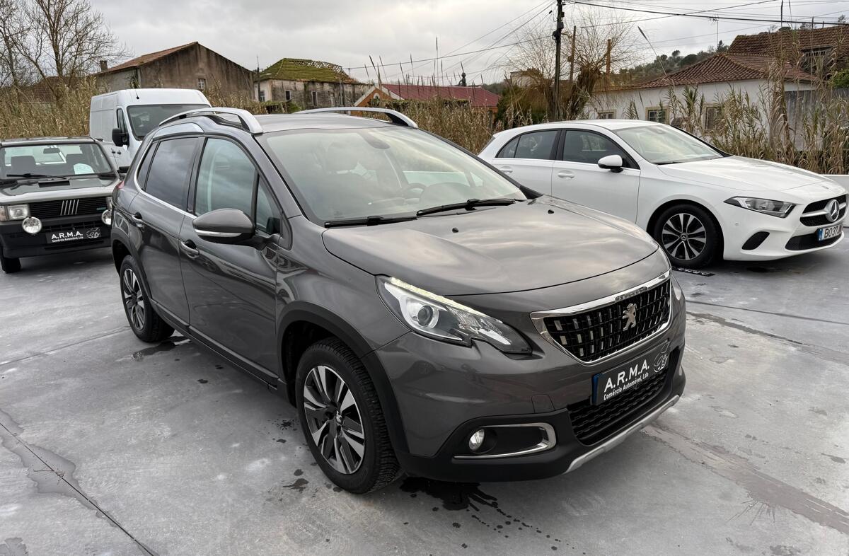 PEUGEOT 2008 1.6 BlueHDi Allure