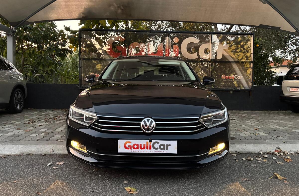 VOLKSWAGEN Passat 1.6 TDi Confortline