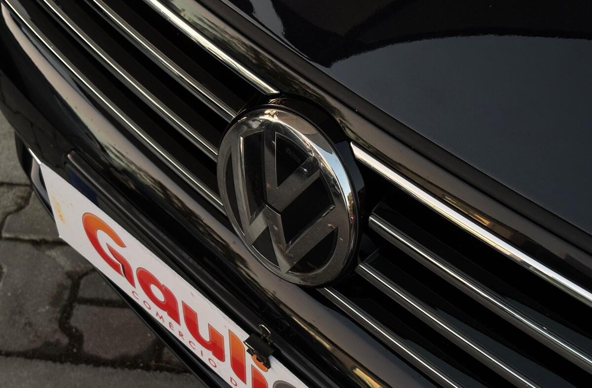 VOLKSWAGEN Passat 1.6 TDi Confortline