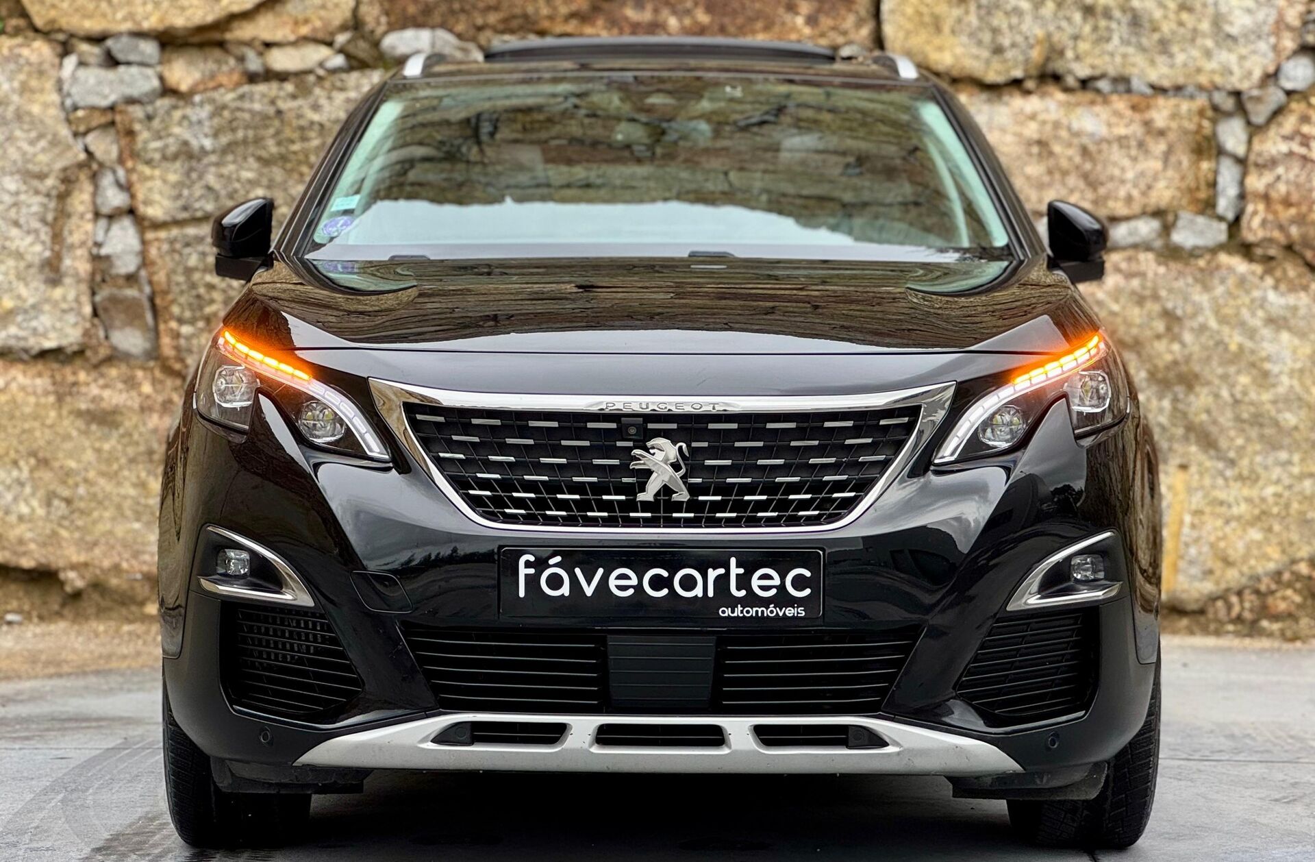 PEUGEOT 5008 1.2 PureTech Allure EAT6