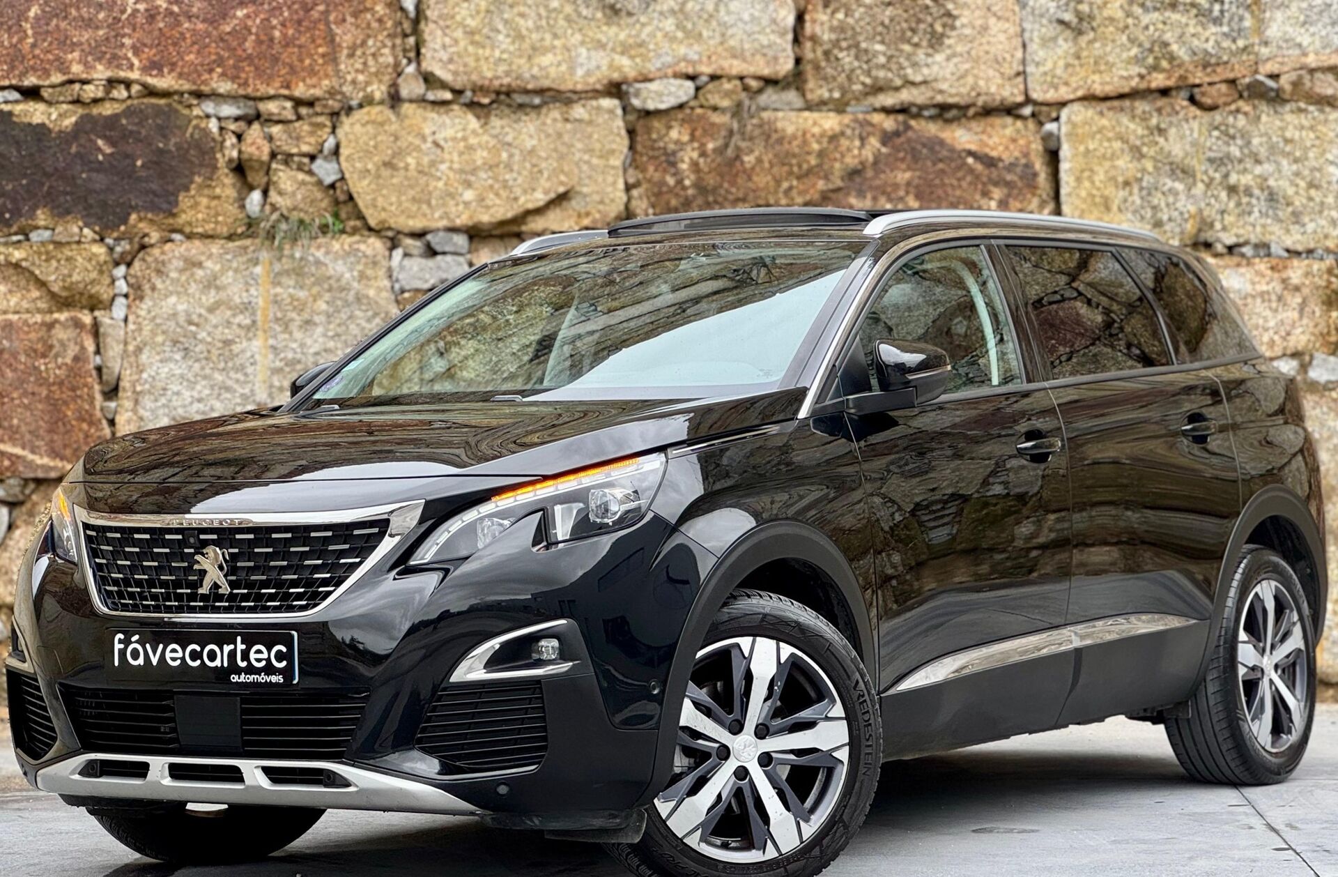 PEUGEOT 5008 1.2 PureTech Allure EAT6