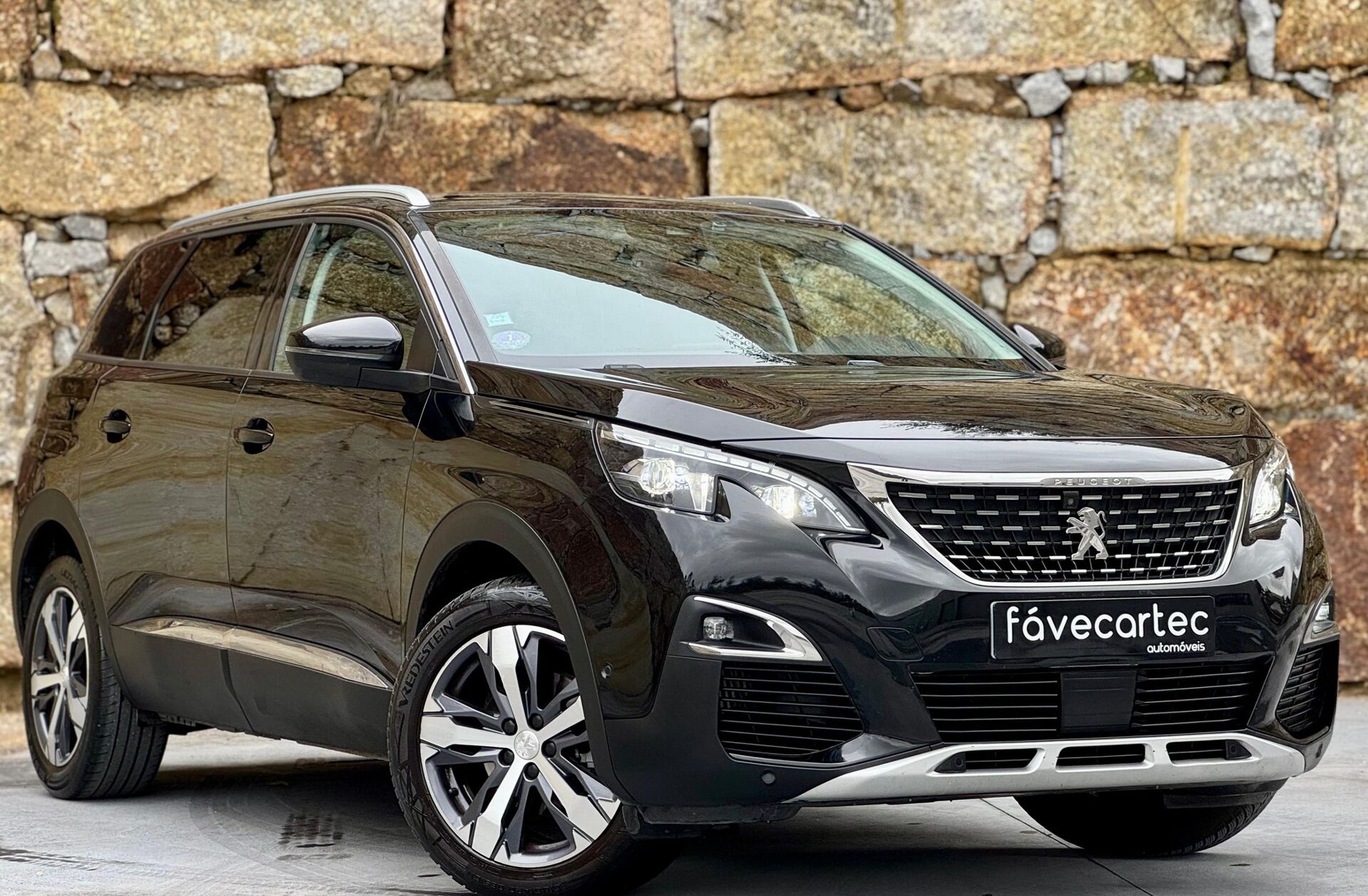 PEUGEOT 5008 1.2 PureTech Allure EAT6