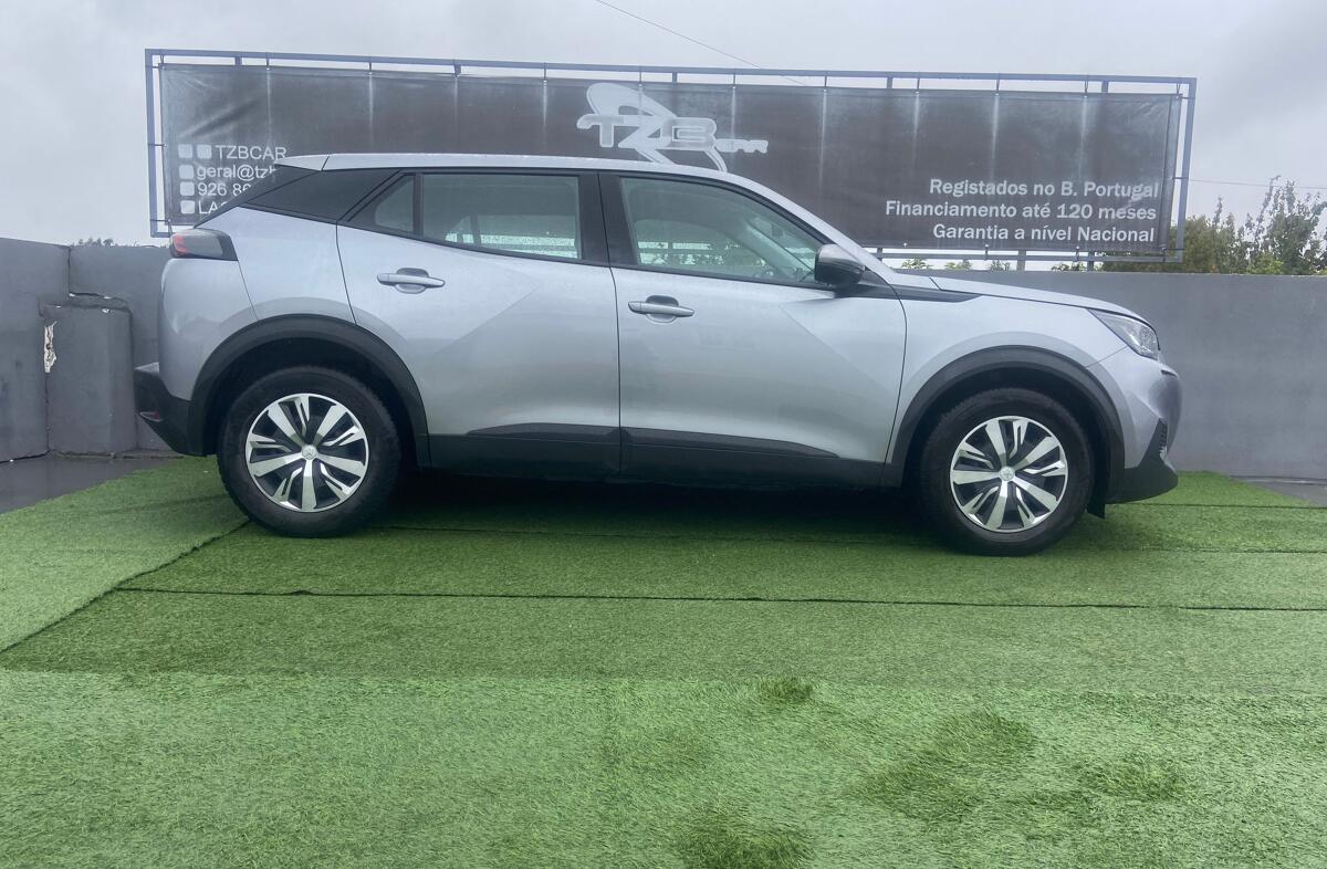 PEUGEOT 2008 1.2 PureTech Active