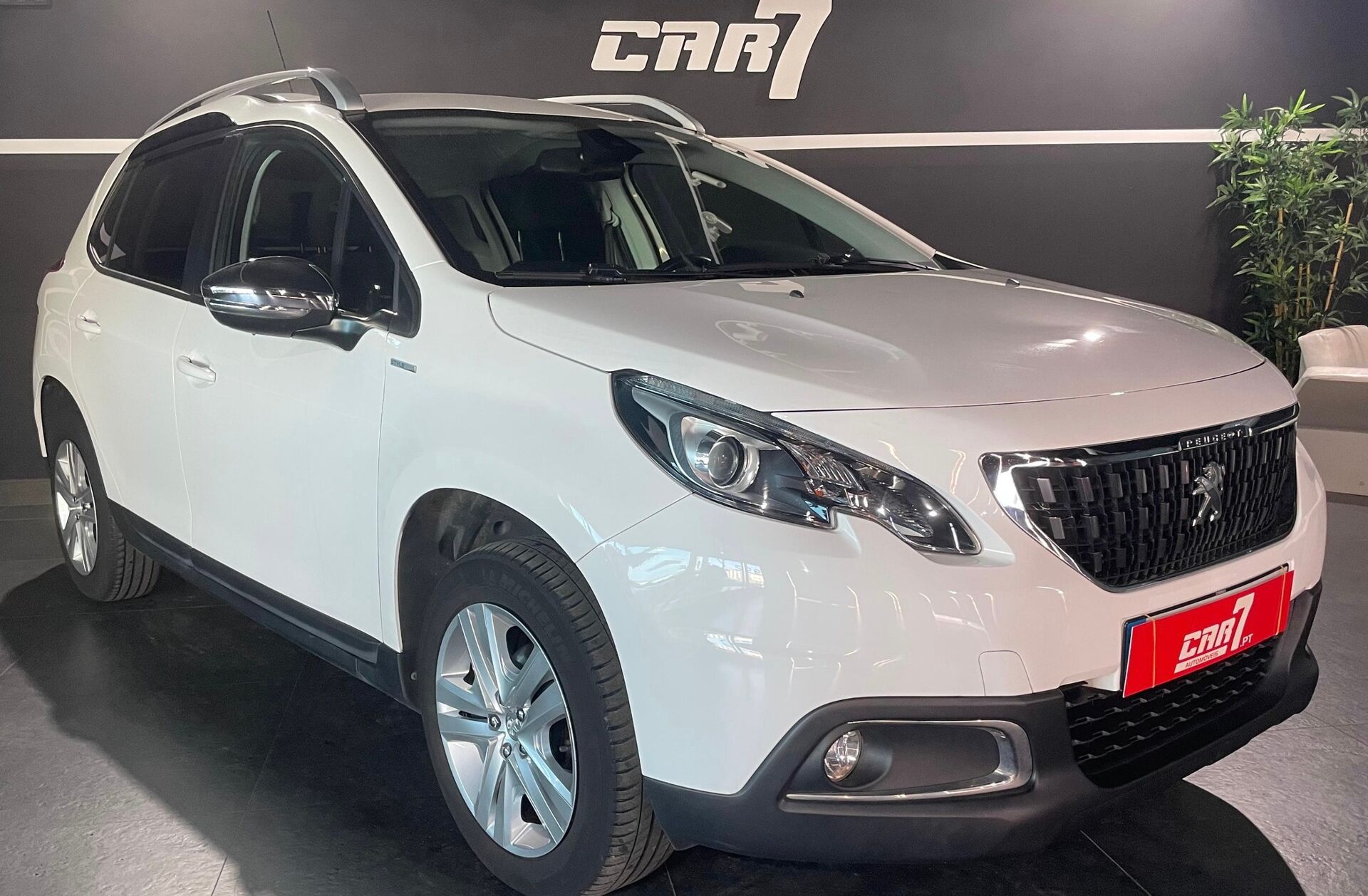 PEUGEOT 2008 1.2 PureTech Style