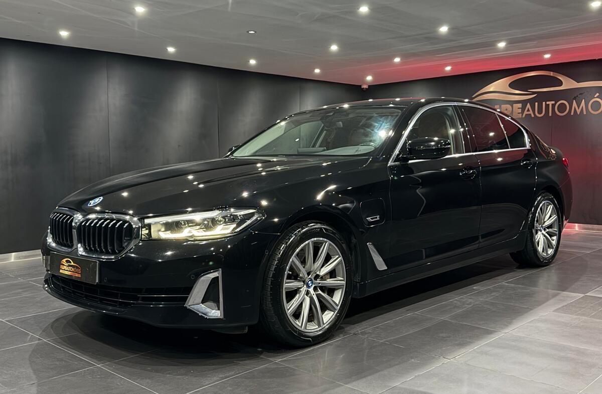 BMW Serie-5 520 e Line Luxury