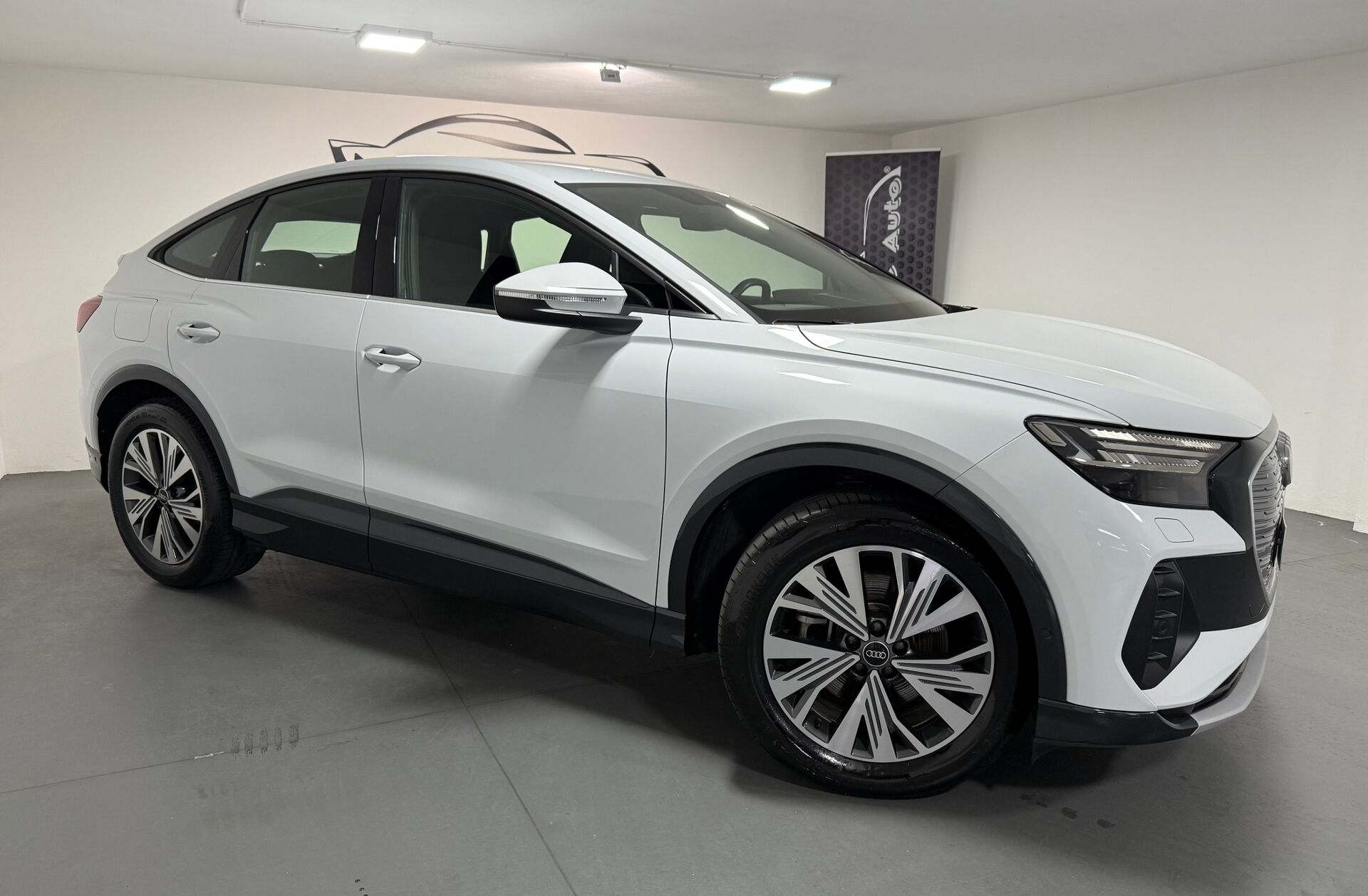 AUDI Q4 55 quattro 82 kWh