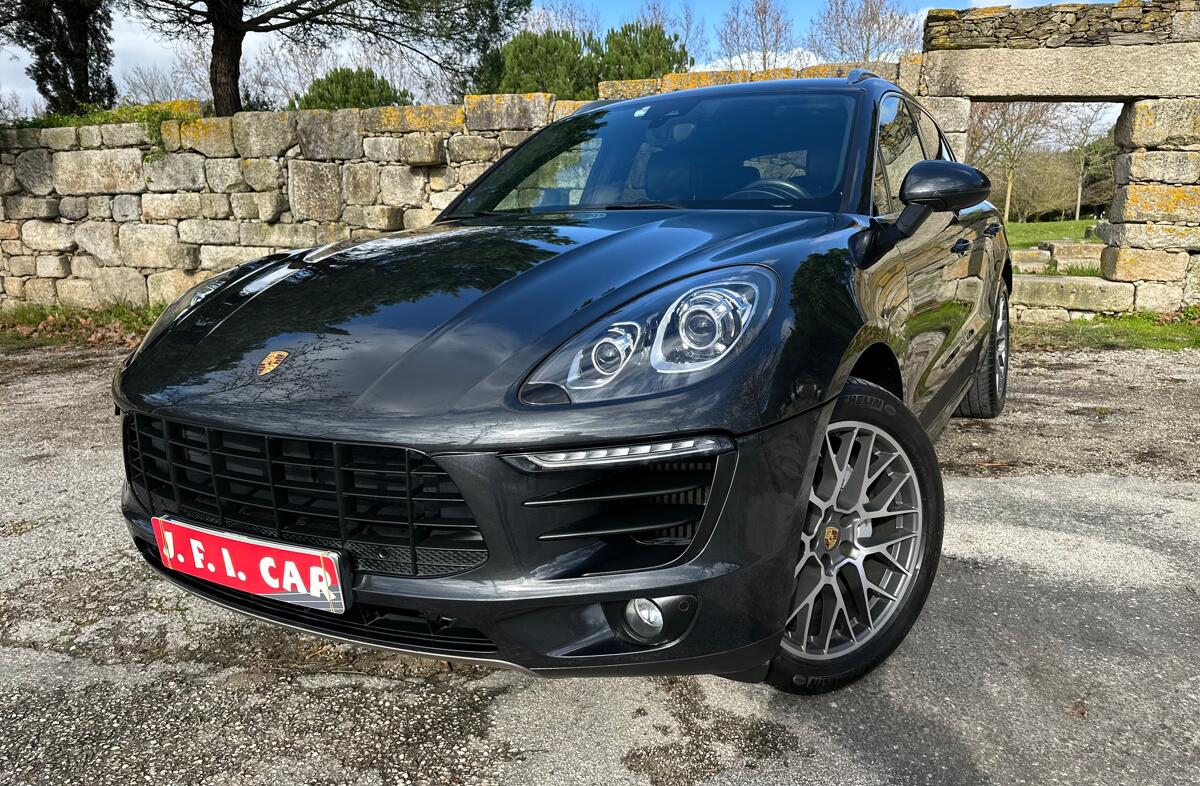 PORSCHE Macan Macan