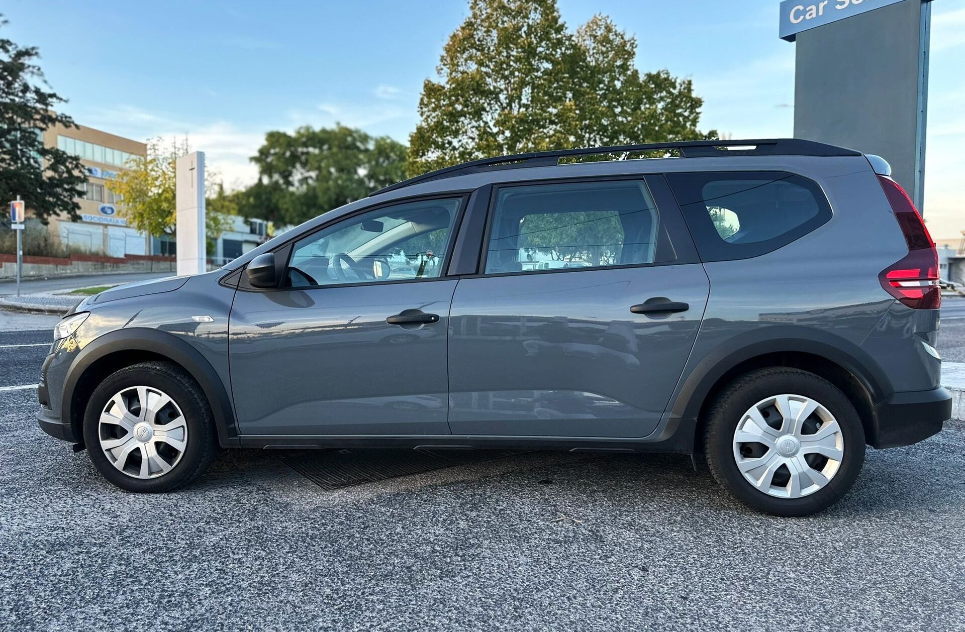 DACIA Jogger 1.0 TCe Essential 7L