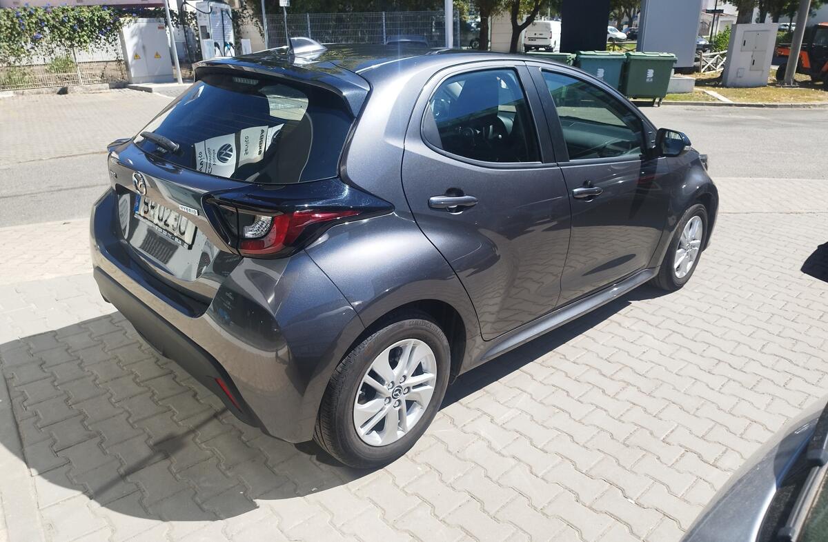 MAZDA 2 Mazda 1.5 L Hybrid VVT-i Centre-Line