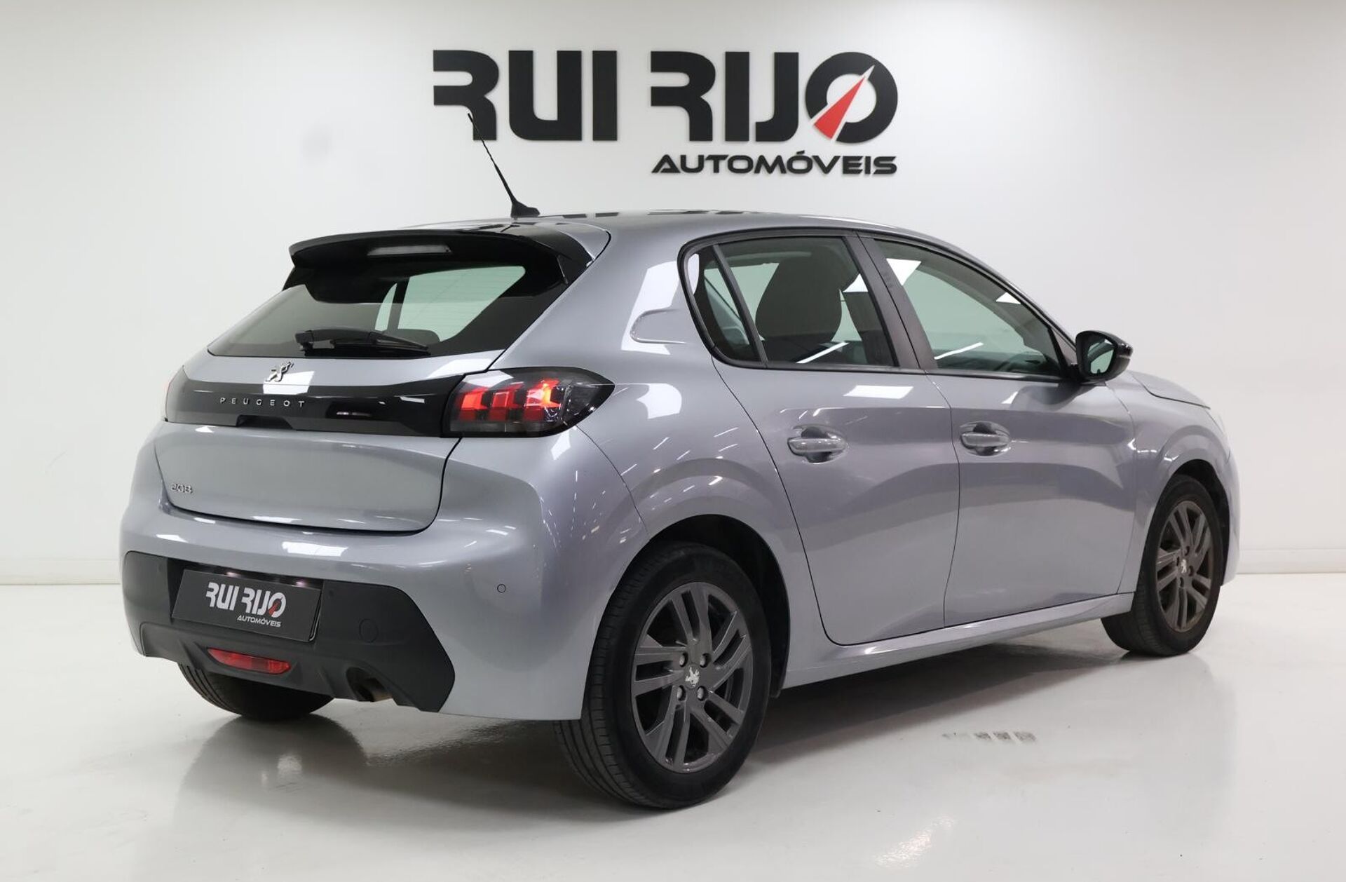 PEUGEOT 208 1.2 PureTech Active Pack