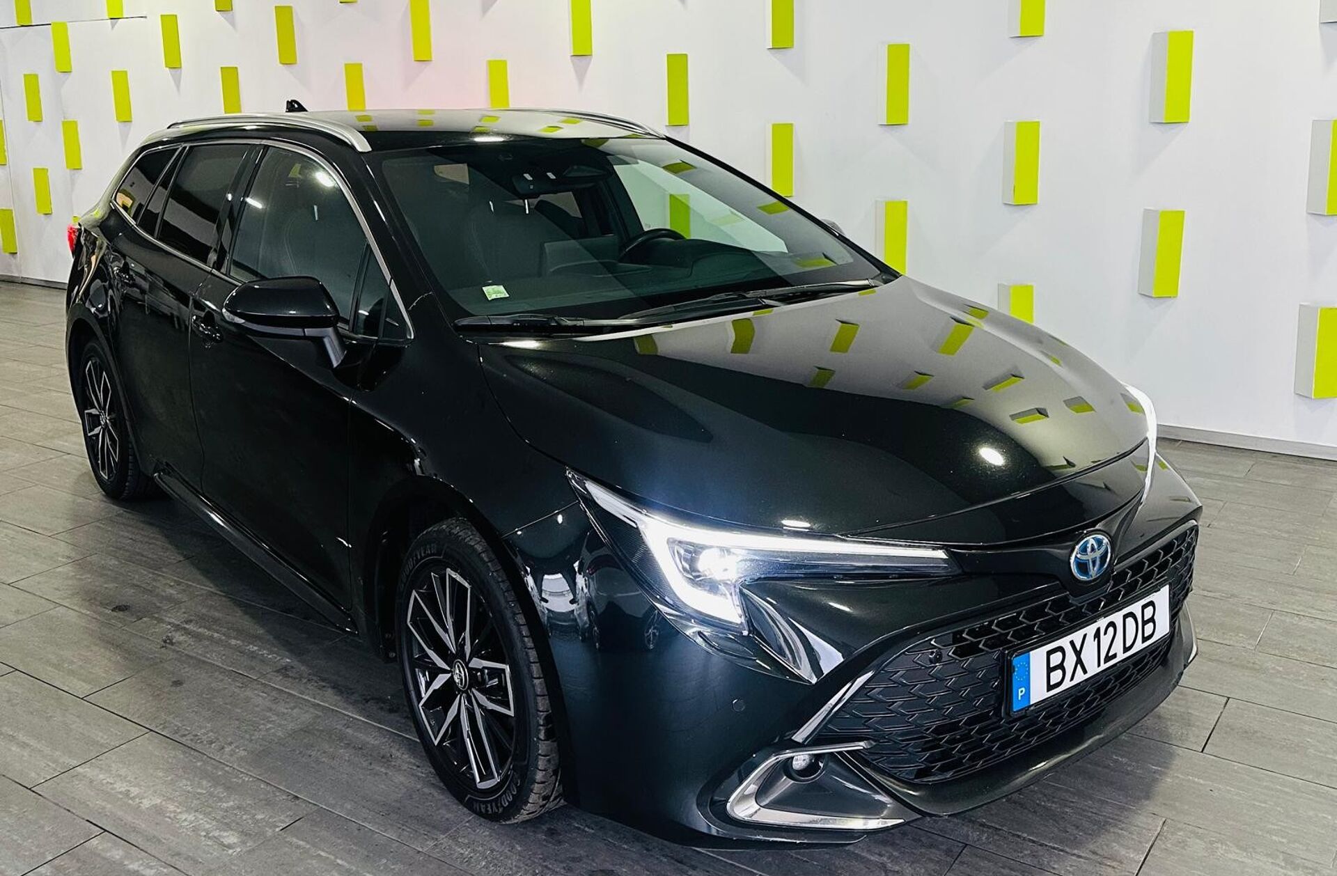 TOYOTA Corolla 1.8 Hybrid Comfort+P.Sport