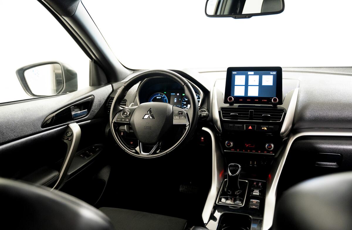 MITSUBISHI Eclipse Cross 2.4 PHEV eMotion