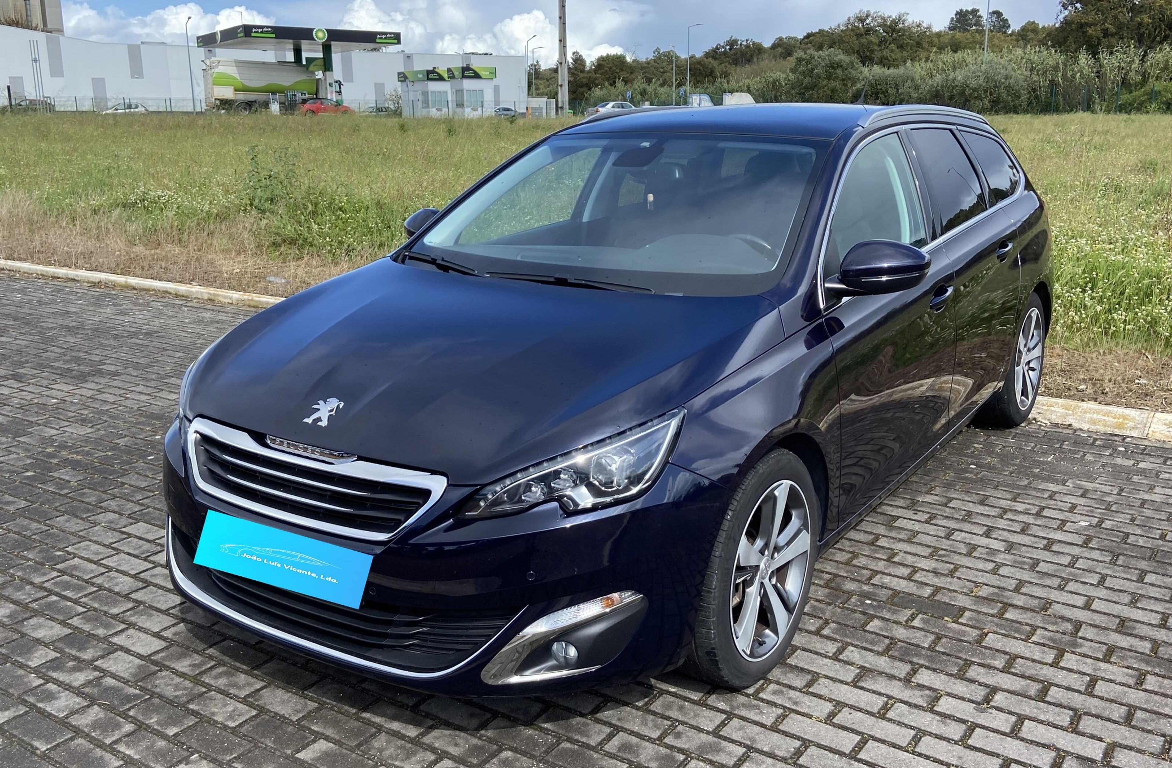 PEUGEOT 308 1.6 BlueHdi Allure AUT. GPS+CAM (120cv)