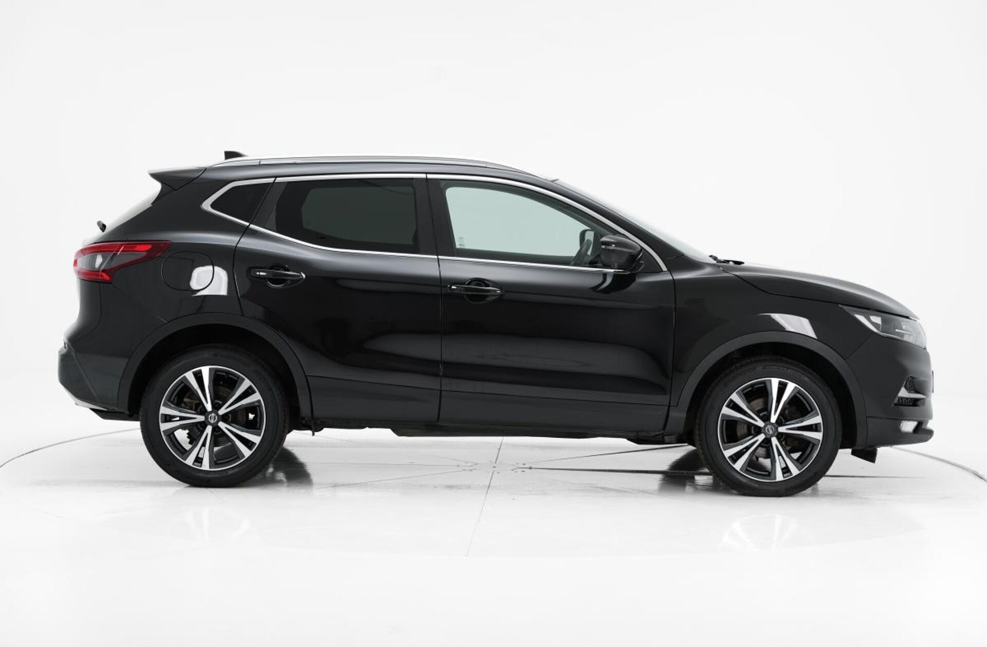 NISSAN Qashqai 1.5 dCi N-Connecta J18