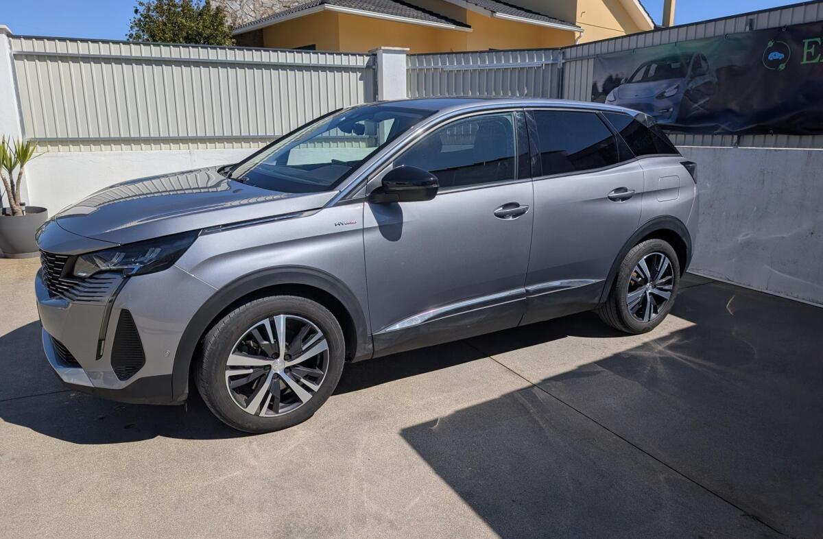 PEUGEOT 3008 1.6 Hybrid Allure Pack e-EAT8