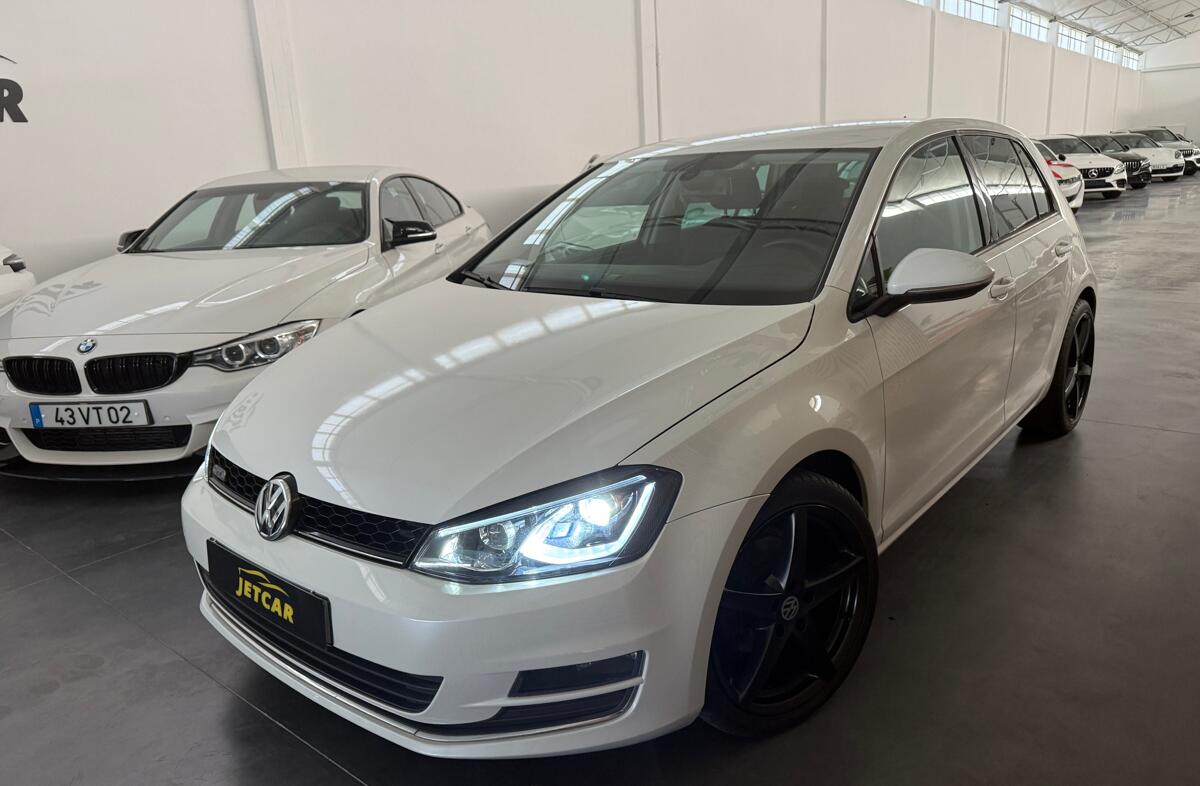 VOLKSWAGEN Golf 1.6 TDi Highline DSG