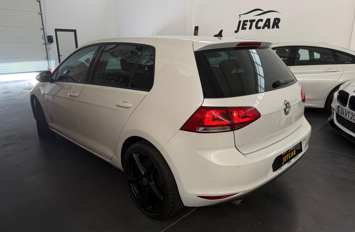 VOLKSWAGEN Golf 1.6 TDi Highline DSG