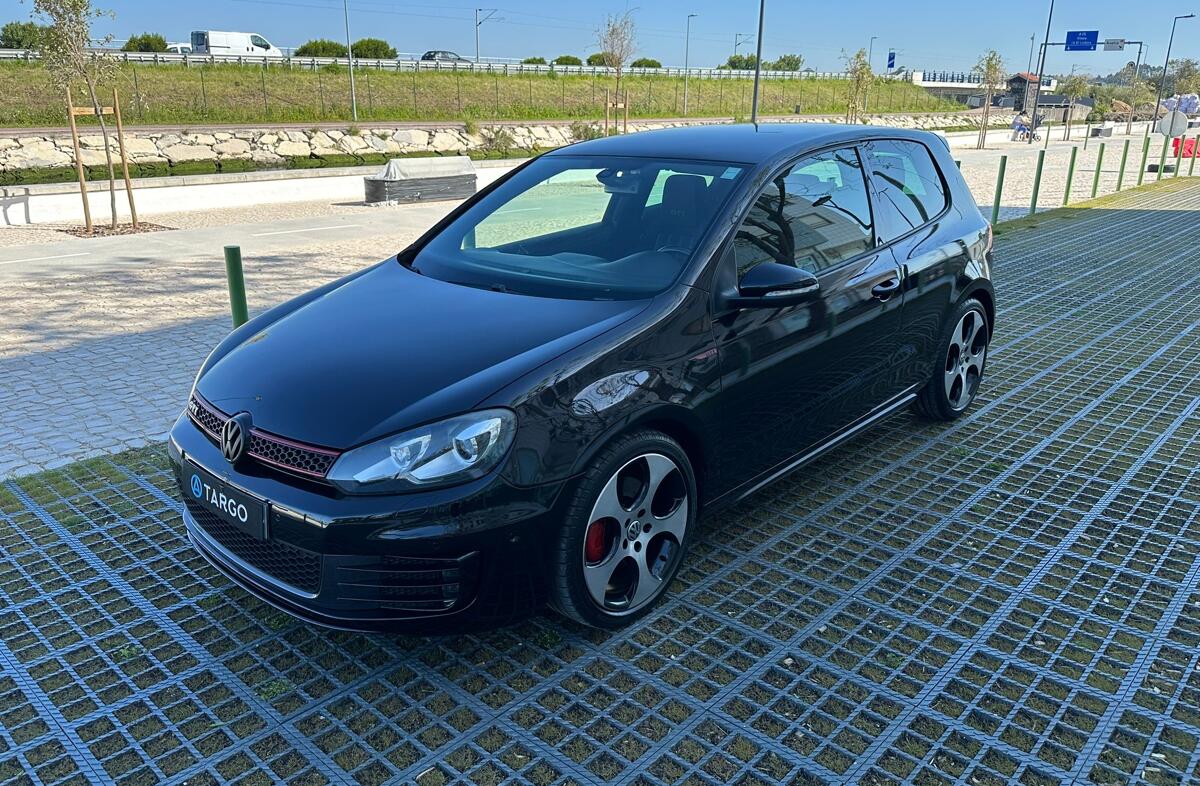 VOLKSWAGEN Golf 2.0 TSi GTi