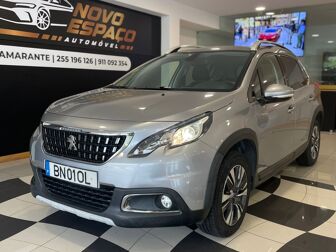 PEUGEOT 2008 1.2 PureTech Allure