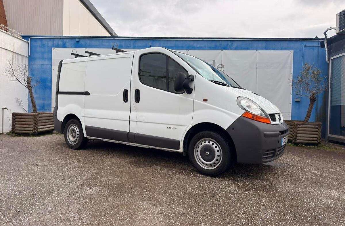 RENAULT Trafic 1.9 dCi L1H1 1T 80