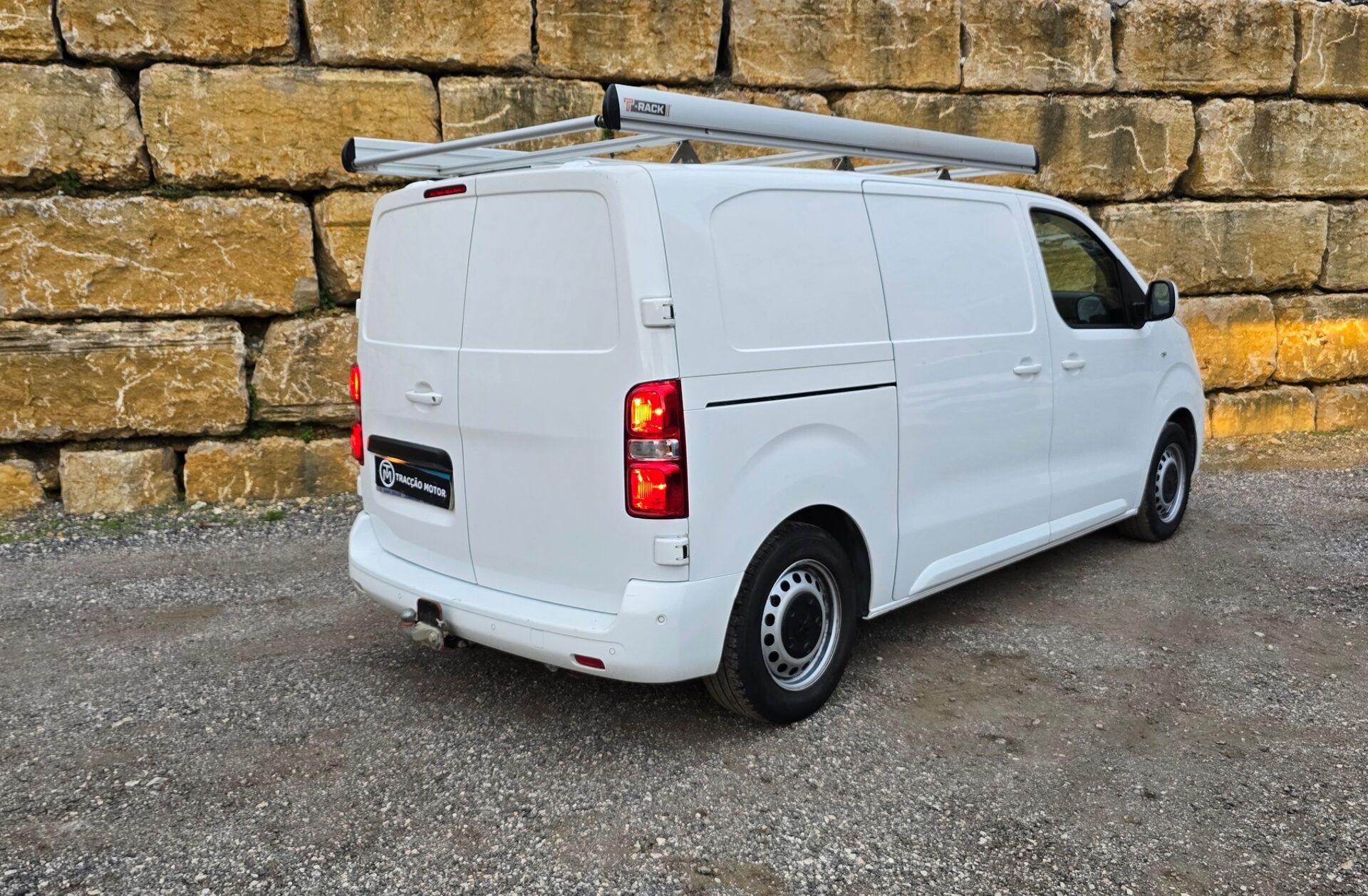 PEUGEOT Expert 2.0 BlueHDi L2H1 Premium Standard EAT8