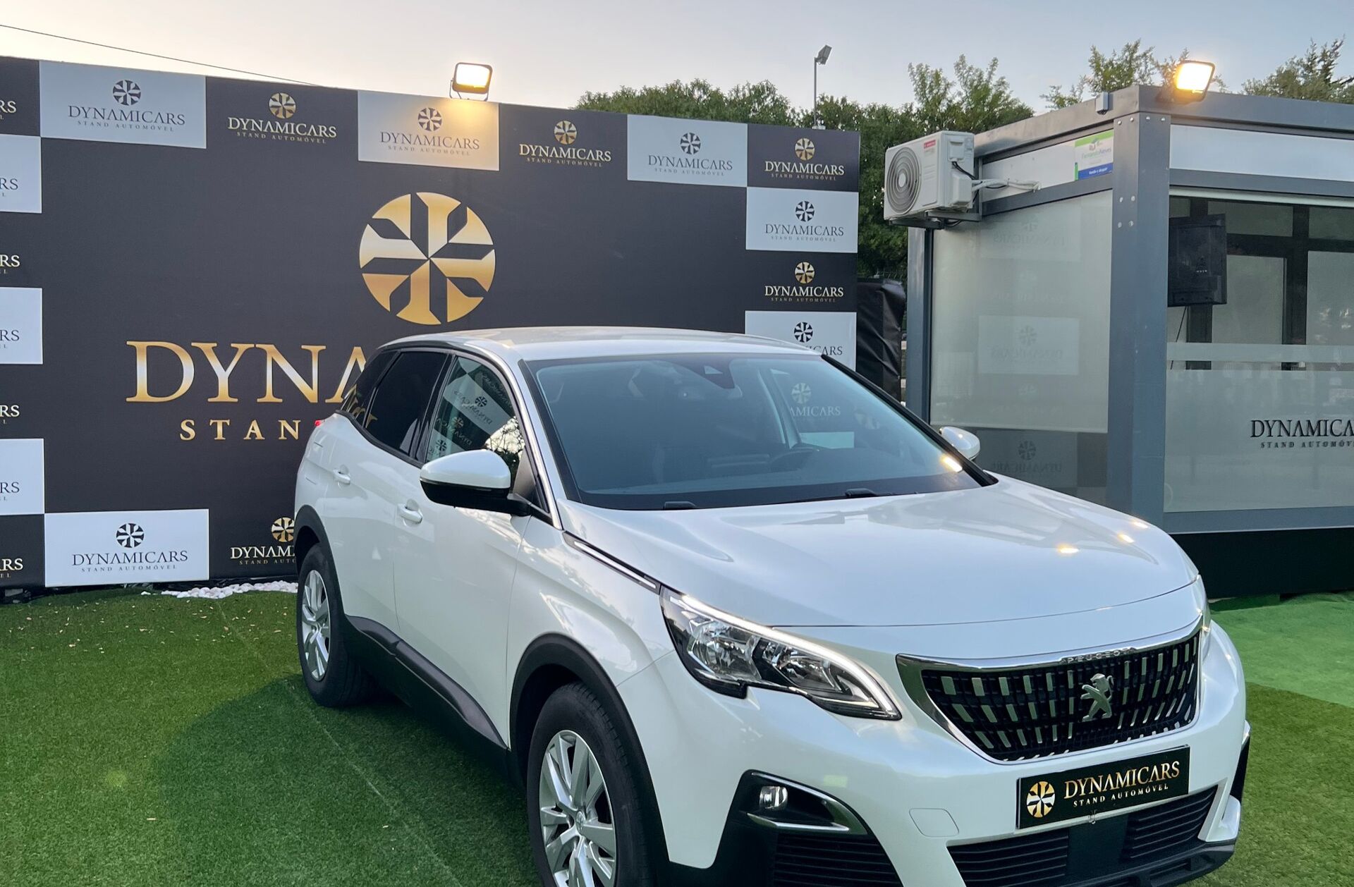 PEUGEOT 3008 1.2 PureTech Allure EAT8